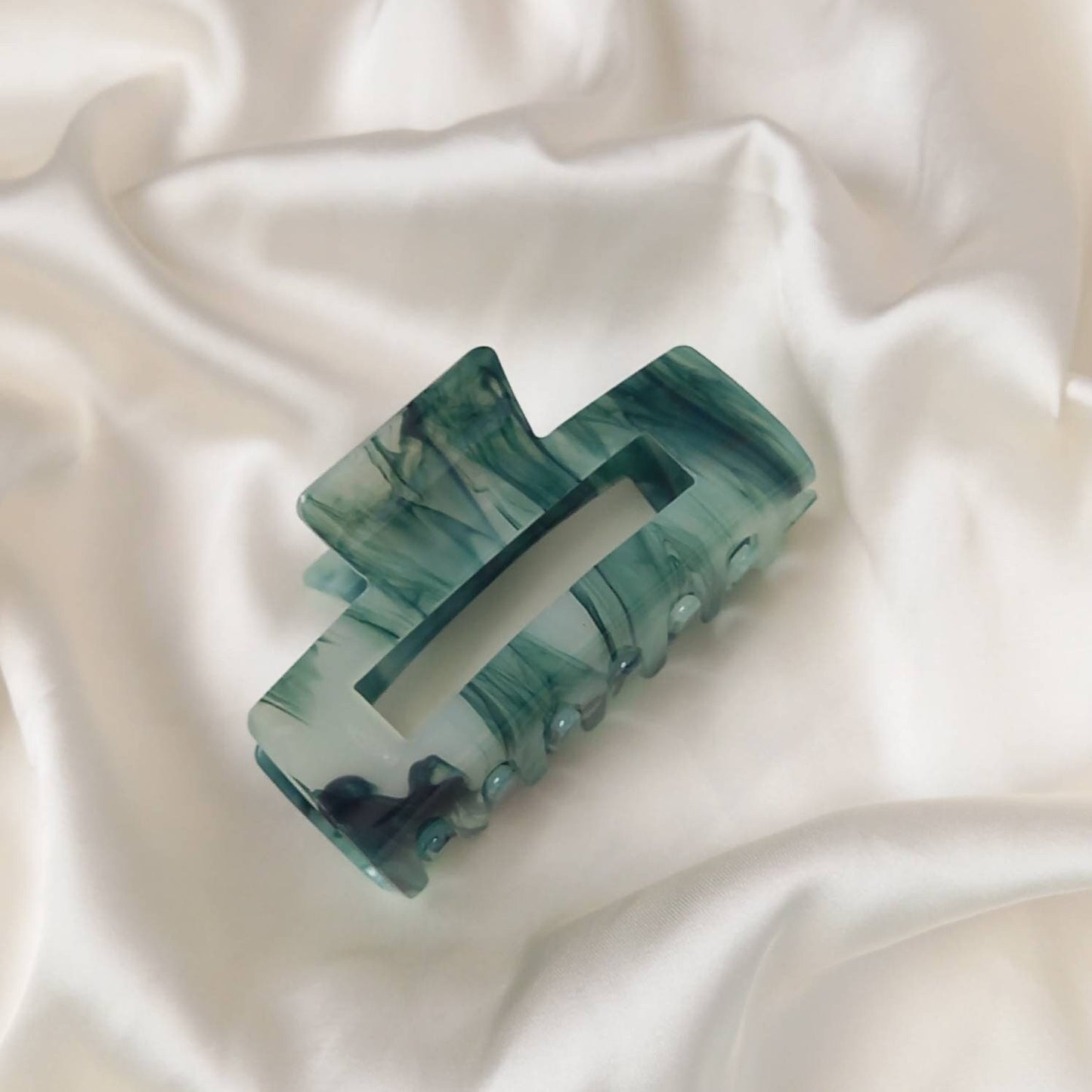 Green Hair Clamp- Hair Clip, Green Hair Accessories, Green Hair Claw, Minimalistic Hair Clips, Funky Hair Clip, Green Hair Clips In The UK