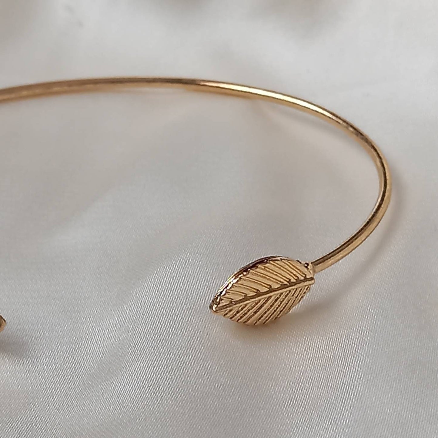 Gold Leaf Bangle Bracelet - Gold Jewellery, Accessories, Gold Bangle, Bangle Jewellery,Minimal Bangle Bracelet,Gift For Her,Modern Jewellery