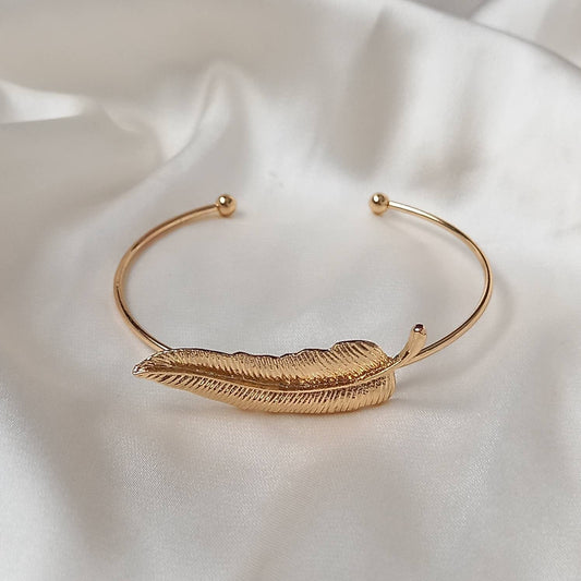 Gold Feather Bangle Bracelet - Gold Jewellery,Gold Bangle,Bangle Jewellery,Minimal Bangle Bracelet,Gift For Her,Gold Bangles In The UK