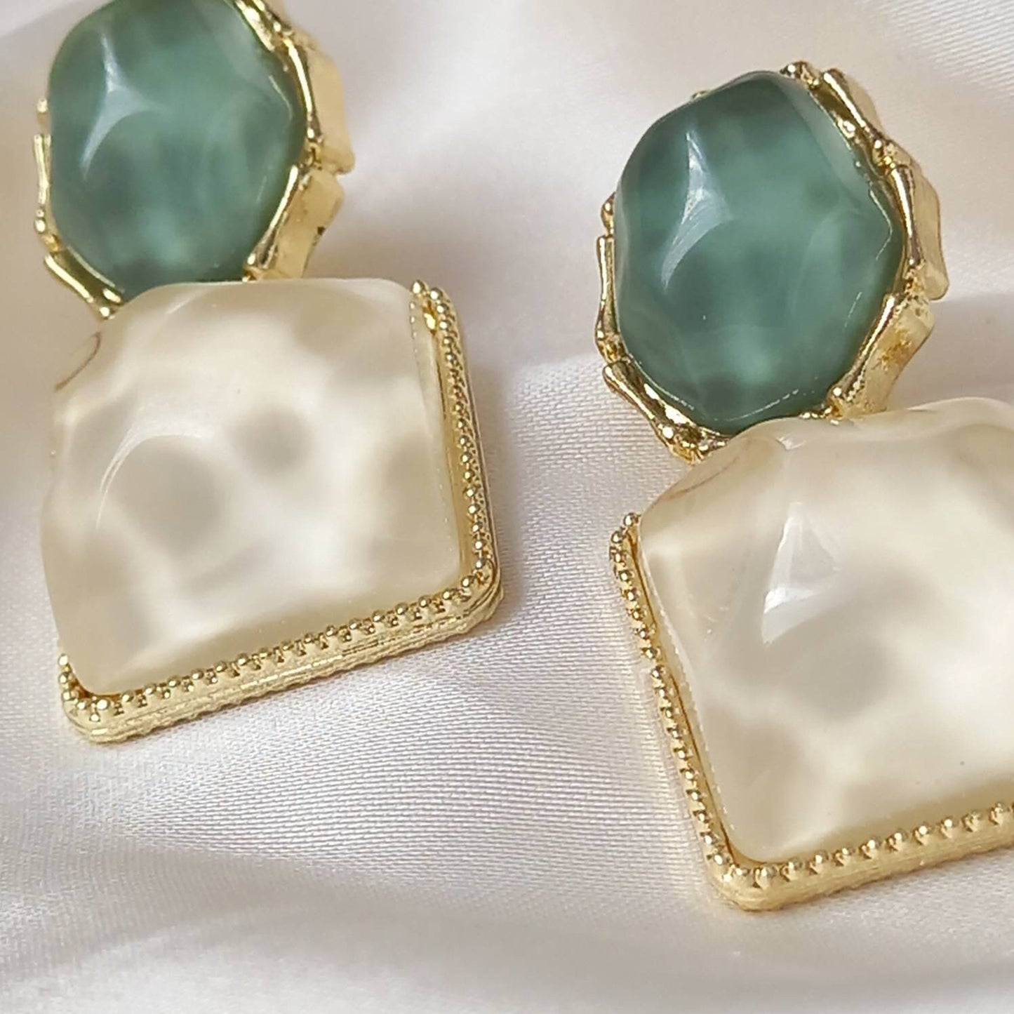Green and White Resin Drop Earrings -  Hanging Jewellery,Green Earrings,White Earrings,Gold Earrings,Resin Earrings,Chunky Green Earrings