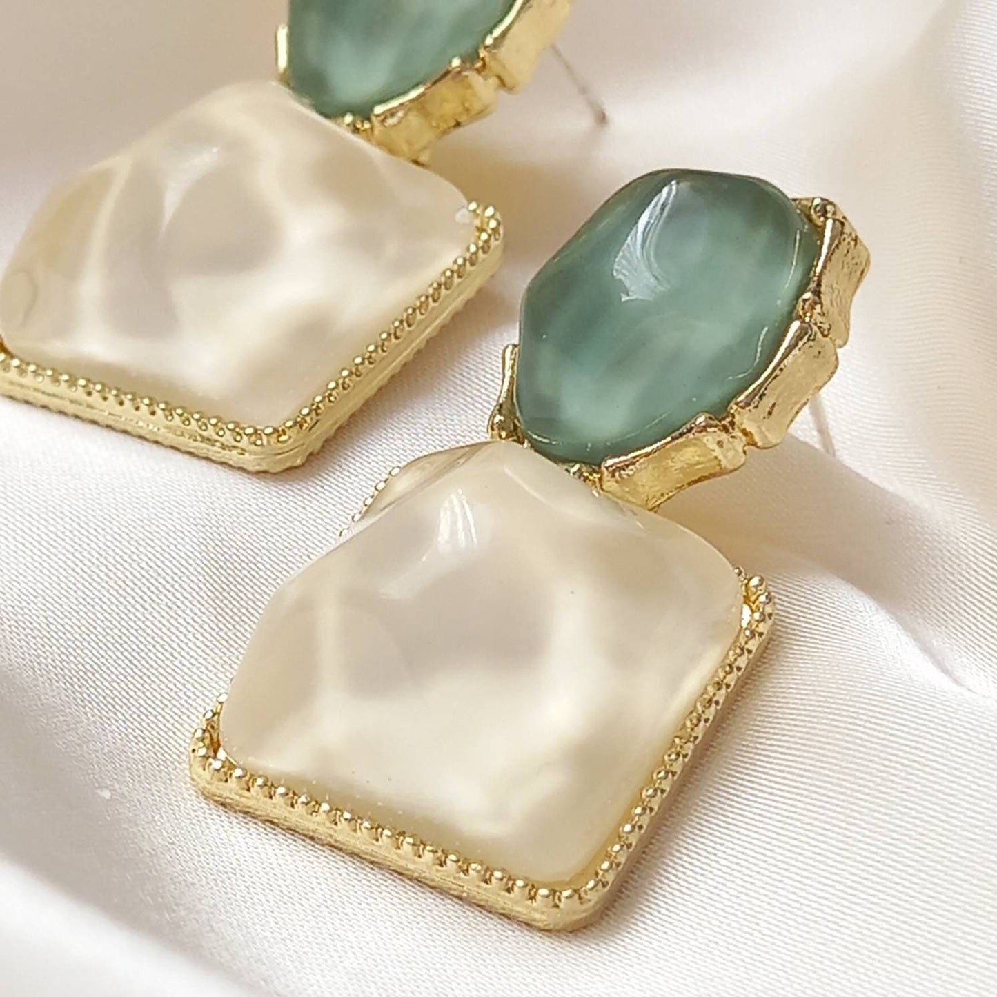 Green and White Resin Drop Earrings -  Hanging Jewellery,Green Earrings,White Earrings,Gold Earrings,Resin Earrings,Chunky Green Earrings