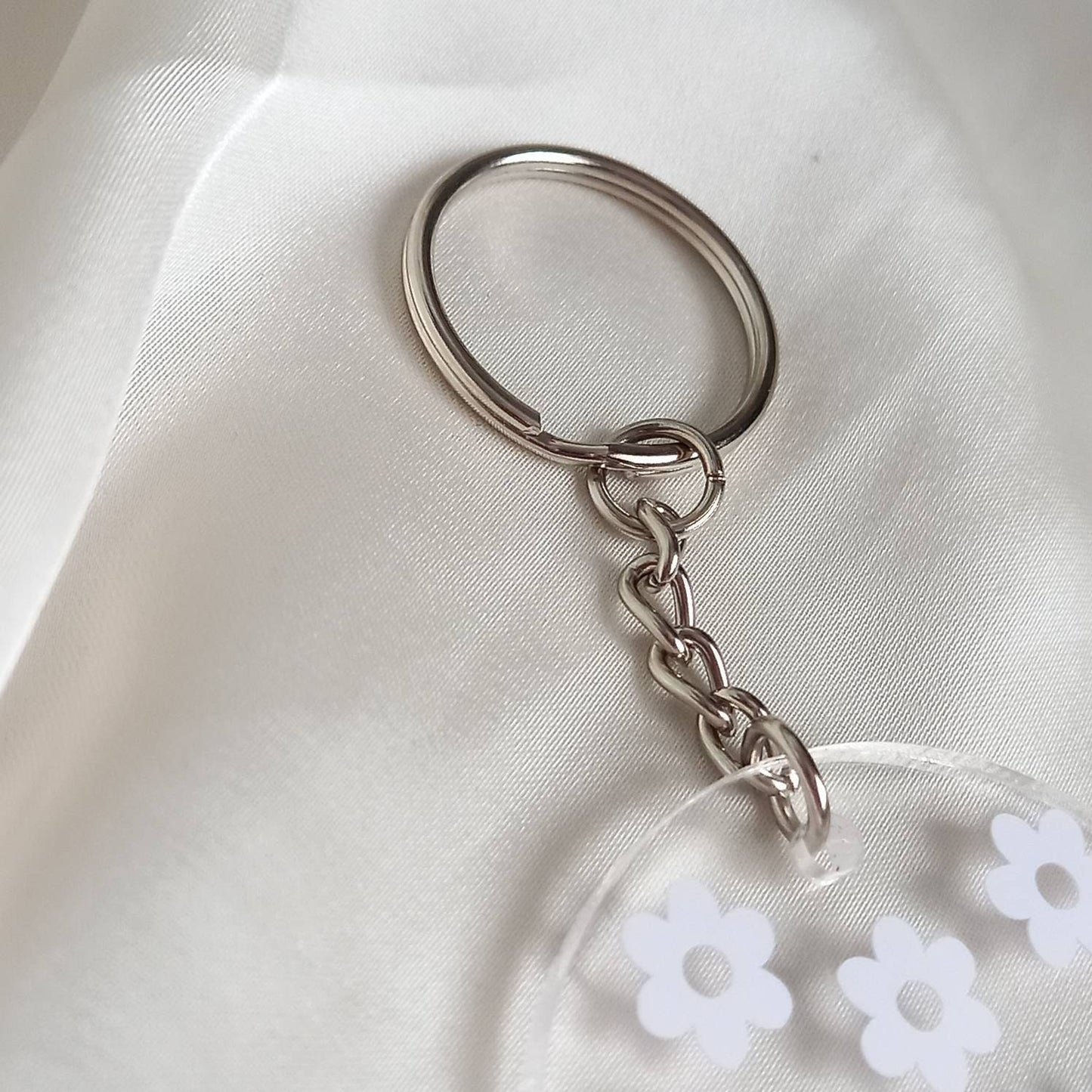 Groovy Retro Flower Keychain -  70's Style Design,Vintage Style Keychain,Retro Keychain,Funky Keychain,Keyring In The UK, Groovy Keychain