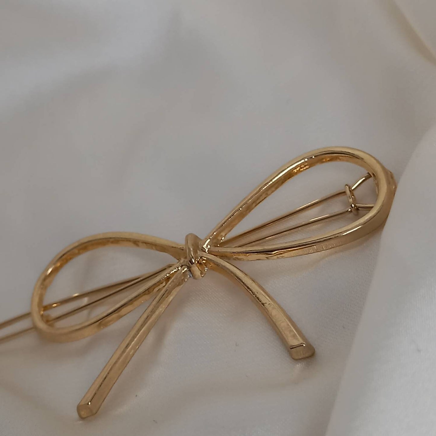 Gold Bow Hair Pin - Gold Hair Pin, Pretty Hair Pin, Jewellery, Simple Hair Accessories,Minimalistic Hair Accessorie,Gold Hair Pins In The UK