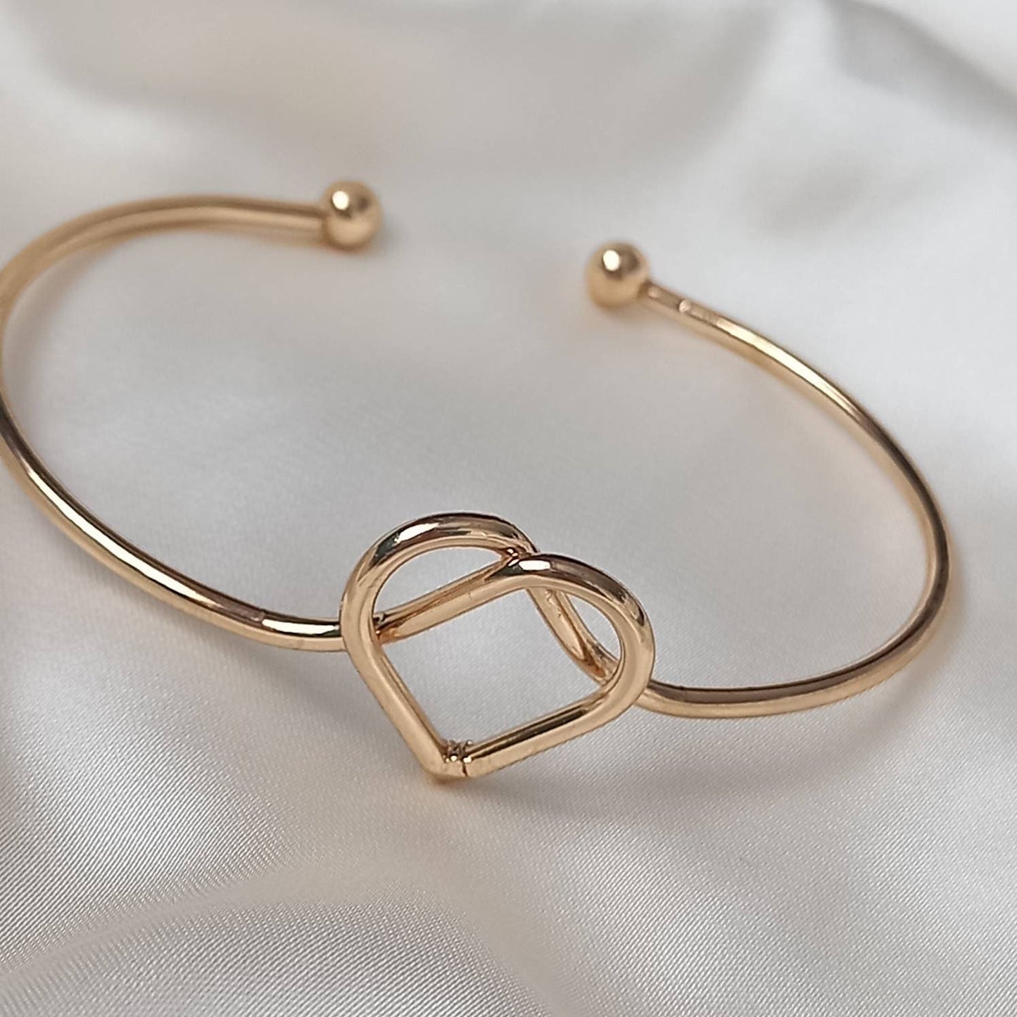 Gold Heart Knot Bangle Bracelet - Gold Jewellery, Accessories, Gold Bangle, Bangle Jewellery, Minimal Bangle Bracelet, Gift For Her, Modern