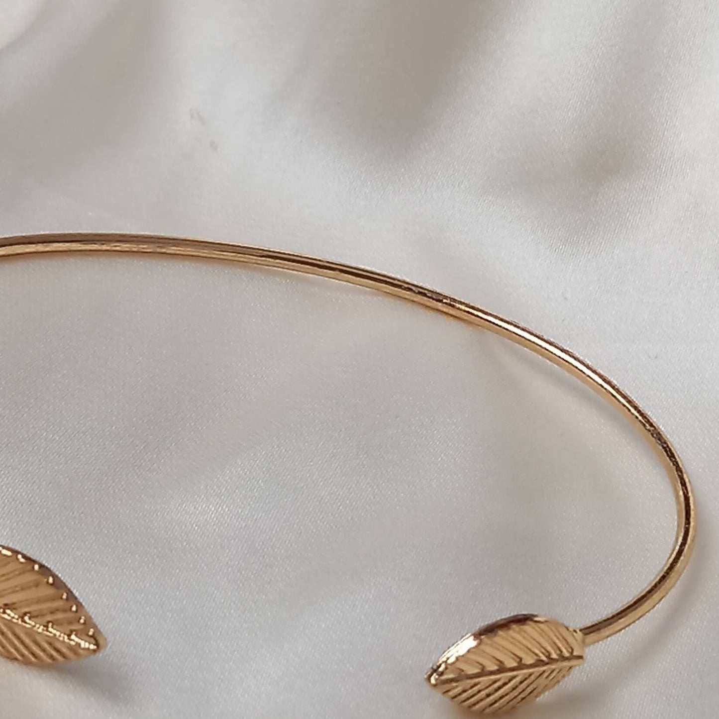 Gold Leaf Bangle Bracelet - Gold Jewellery, Accessories, Gold Bangle, Bangle Jewellery,Minimal Bangle Bracelet,Gift For Her,Modern Jewellery