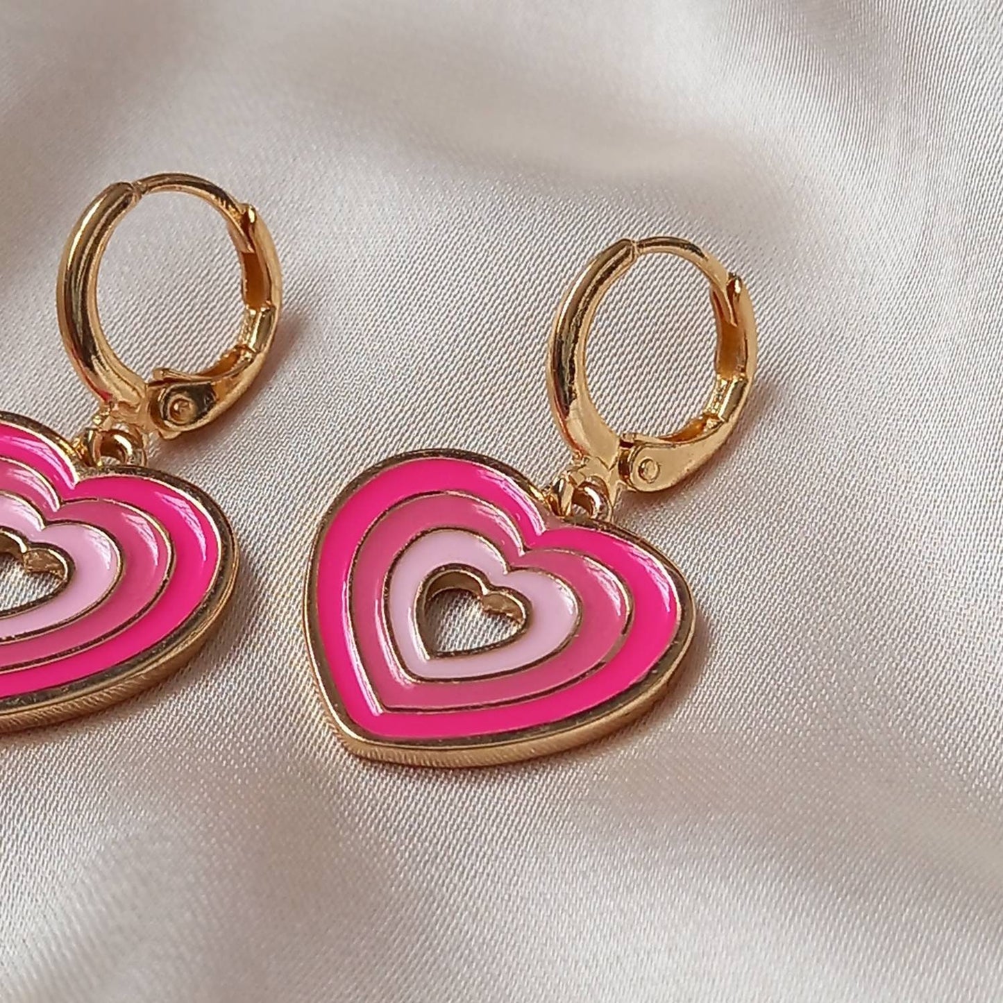 Pink & Gold Retro Heart Drop Earrings -  70's Style Earrings, Vintage Style, Hanging Jewellery,Accessories,Pink Jewellery,Gold Earrings