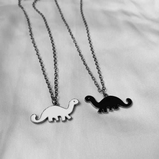 2 Piece Dinosaur Friendship Necklace Set - Bestie Necklace,Matching Necklaces,2 Best Friends Necklace,Novelty Friendship Necklace Set,Gift