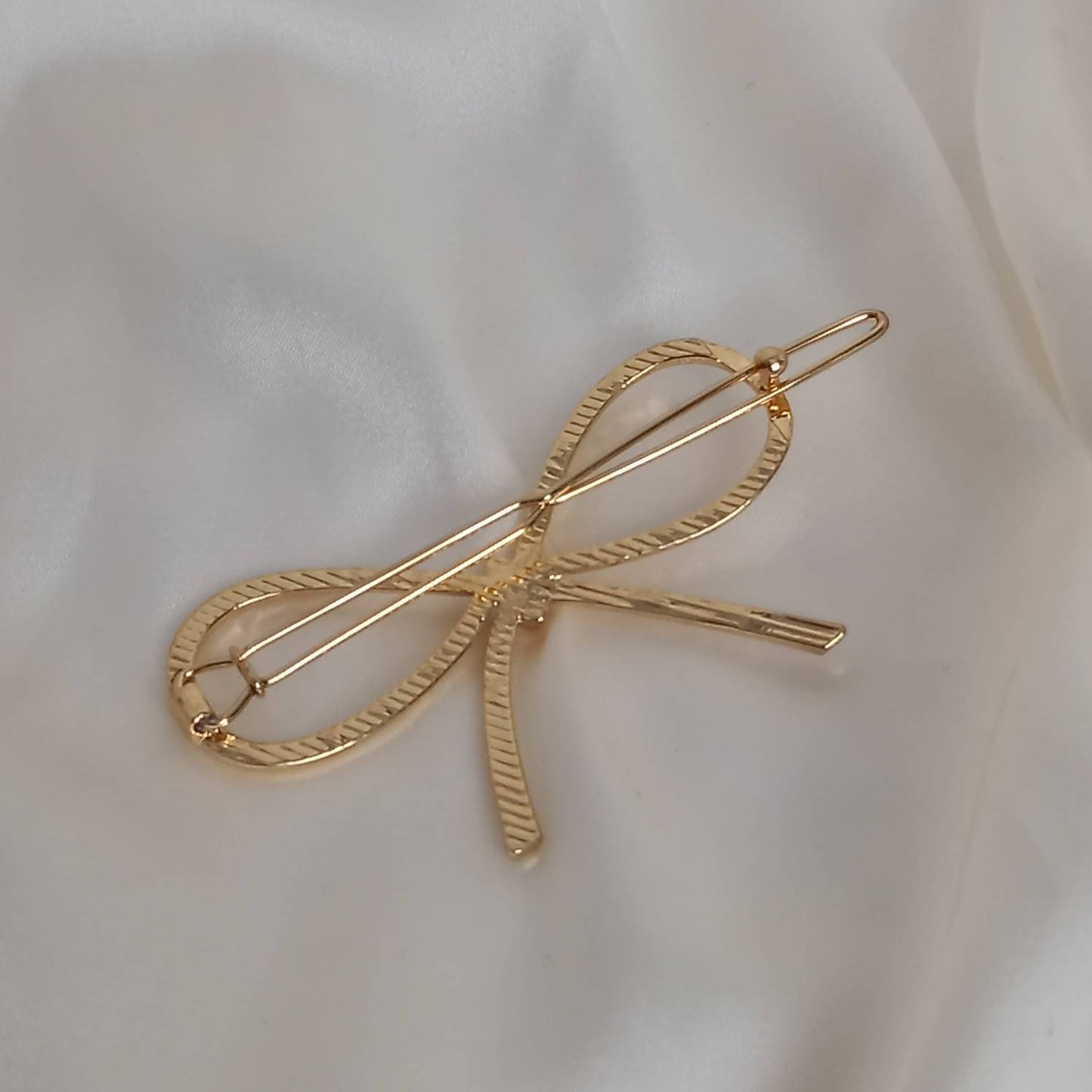 Gold Bow Hair Pin - Gold Hair Pin, Pretty Hair Pin, Jewellery, Simple Hair Accessories,Minimalistic Hair Accessorie,Gold Hair Pins In The UK