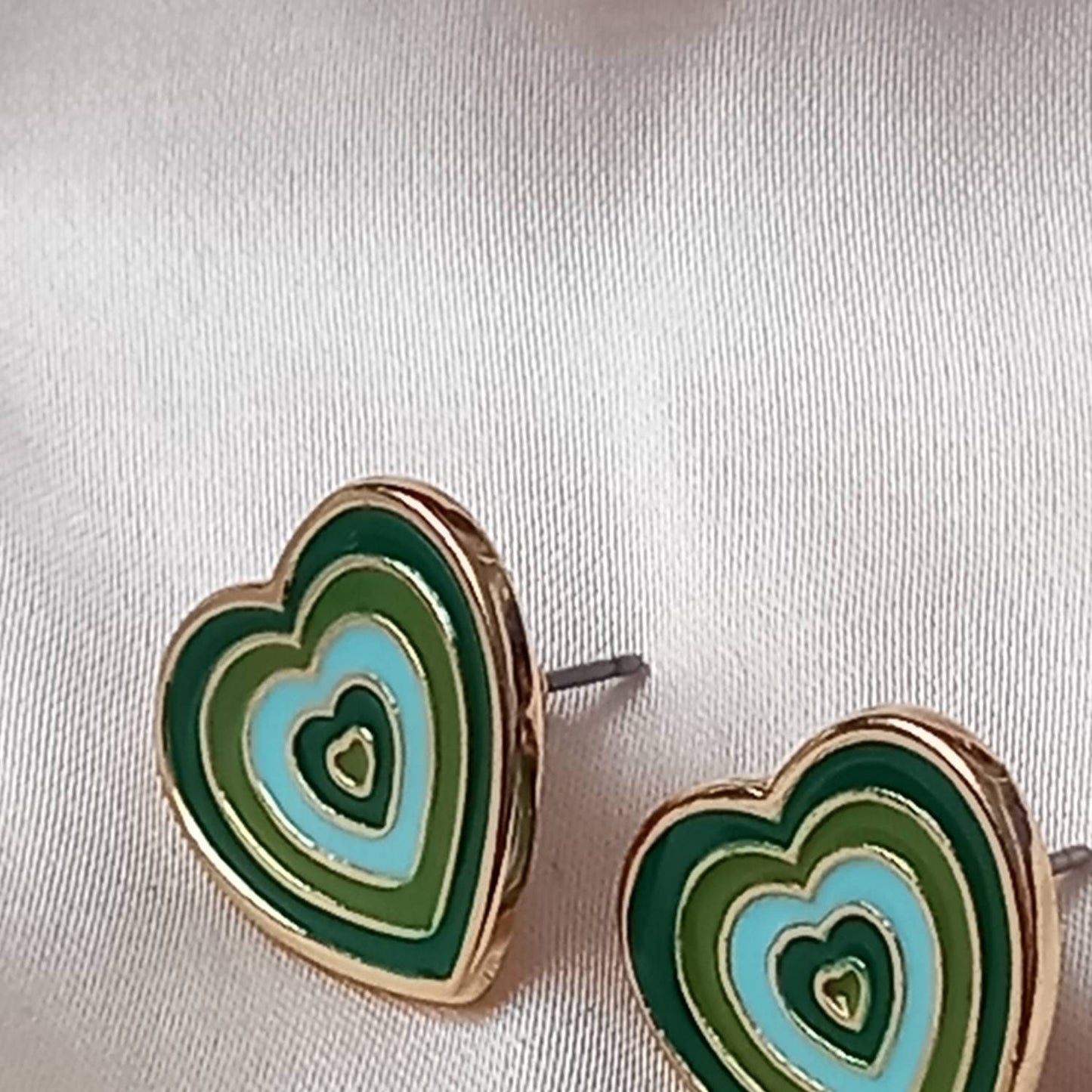 Green & Gold Retro Heart Stud Earrings -  Green 70's Style Earrings,Vintage Style,Green Jewellery,Gold Earrings,Gold Heart Stud Earrings