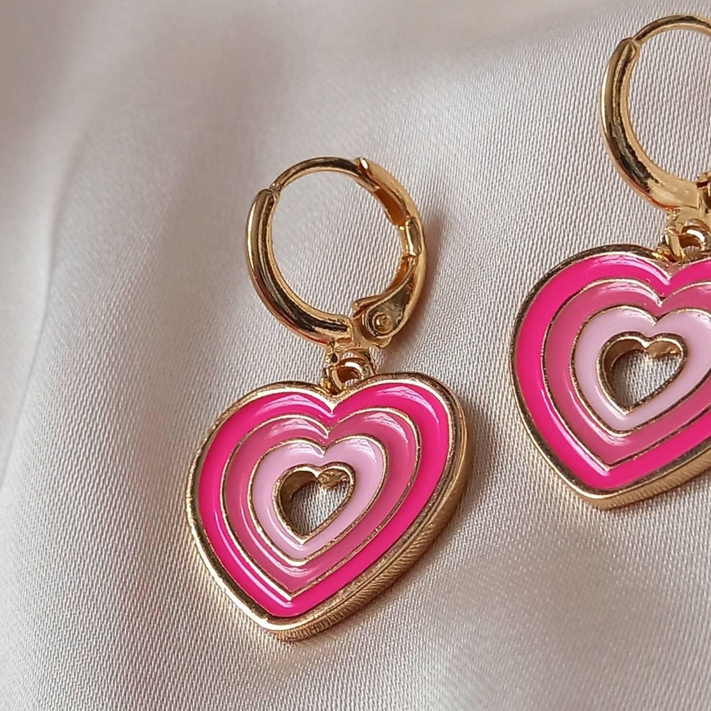 Pink & Gold Retro Heart Drop Earrings -  70's Style Earrings, Vintage Style, Hanging Jewellery,Accessories,Pink Jewellery,Gold Earrings