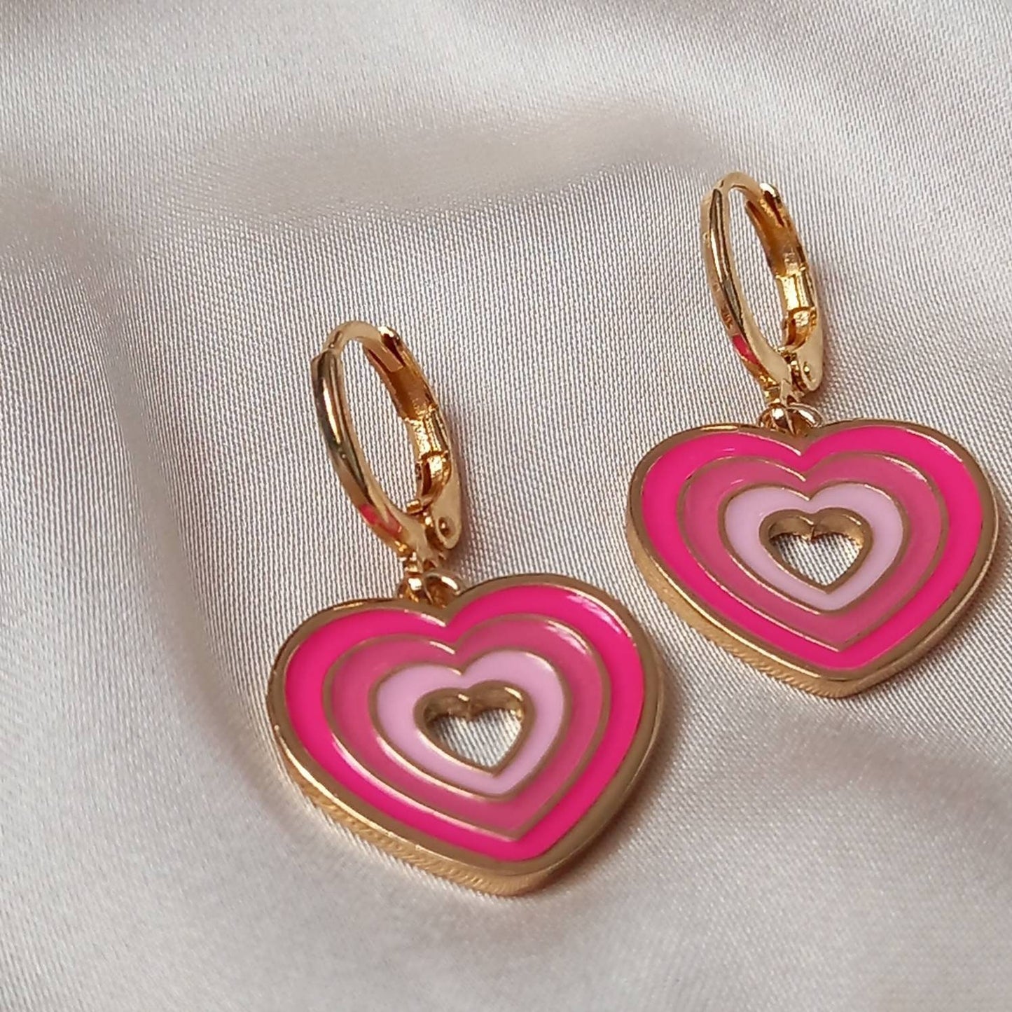 Pink & Gold Retro Heart Drop Earrings -  70's Style Earrings, Vintage Style, Hanging Jewellery,Accessories,Pink Jewellery,Gold Earrings