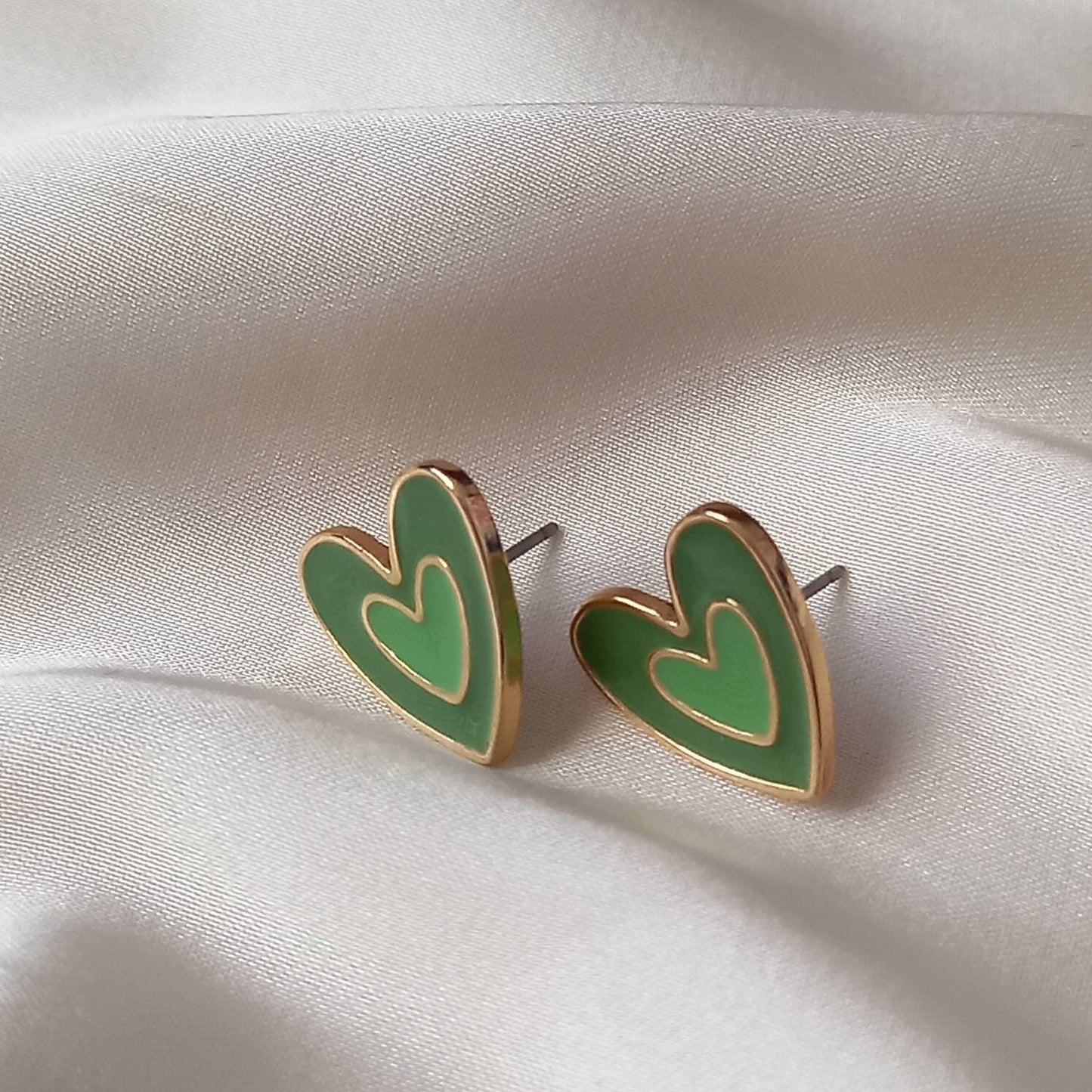 Green & Gold Retro Heart Drop Earrings -  70's Style Earrings, Vintage Style, Hanging Jewellery,Accessories,Green Jewellery,Gold Earrings