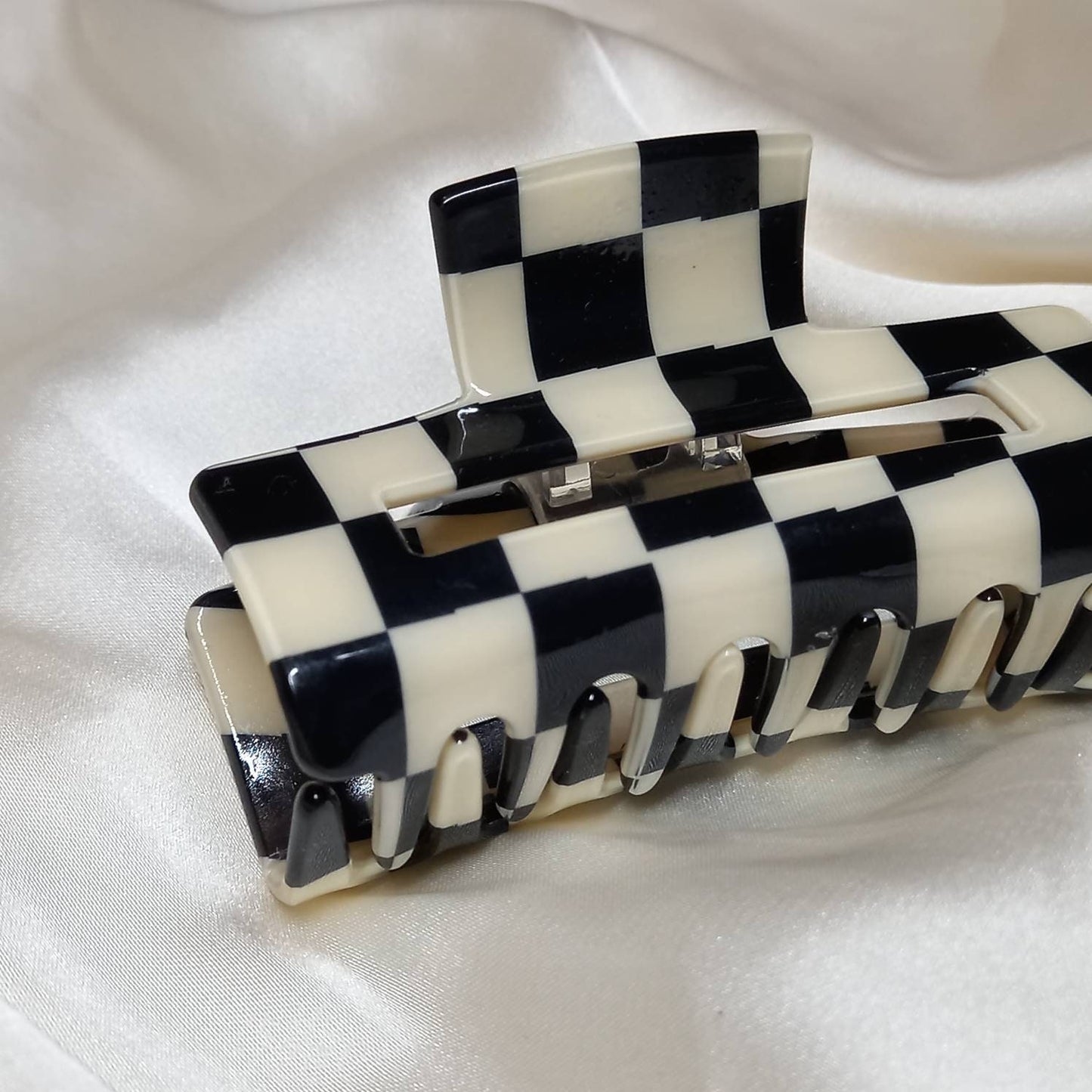 Black & White Retro Hair Clip - Black Hair Clip, Funky Hair Clip, 70's Accessories, Vintage Style Hair Clip, Checkered Hair Clips In The UK