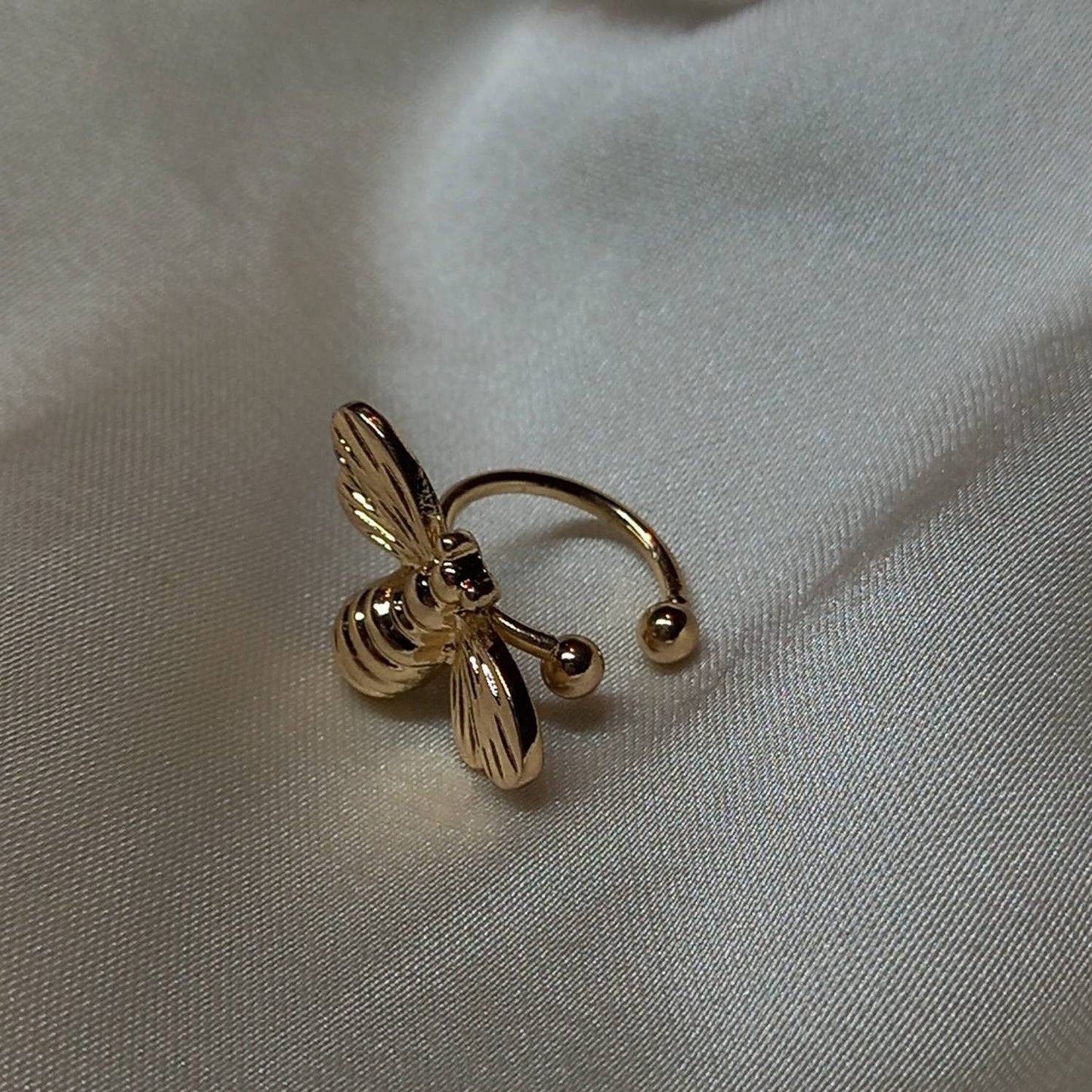Gold Bumble Bee Ear Cuff - Gold Jewellery, Ear Accessories In The UK, Gold Bee Jewelley, Gold Ear Cuff, Insect Jewellery No Piercing Earring