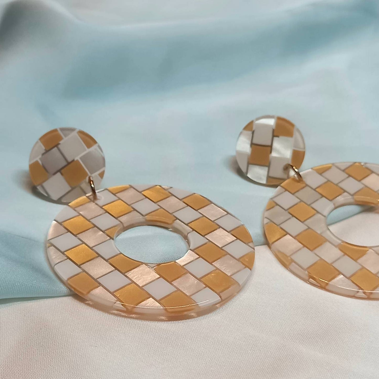Orange & White Retro Drop Earrings -  70's Style Earrings, Vintage Style, Hanging Jewellery,Orange Jewellery,Gold Earrings