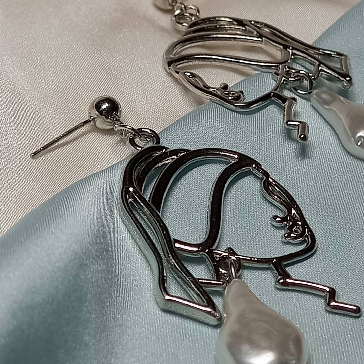 Girl With The Pearl Earring Charm Drop Earrings - Silver Drop Earrings, Art Lover Gifts, Art Student Gifts, Art Present,Gifts For Her,Pearls