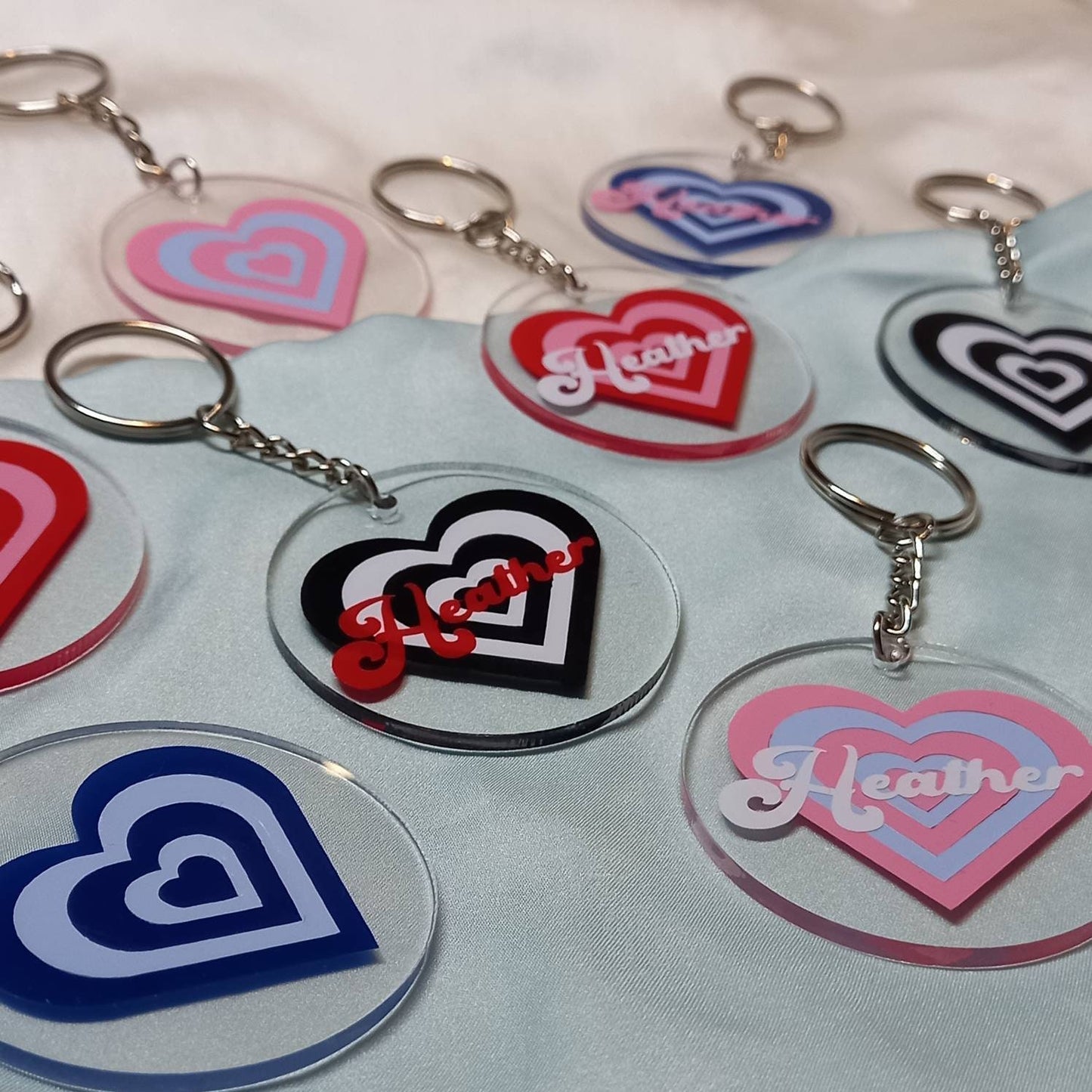 Personalised Retro Heart Keychain -  Personalised Keychain,70's Style Design,Vintage Style Keychain,Retro Keychain,Funky Keychain,Keyring