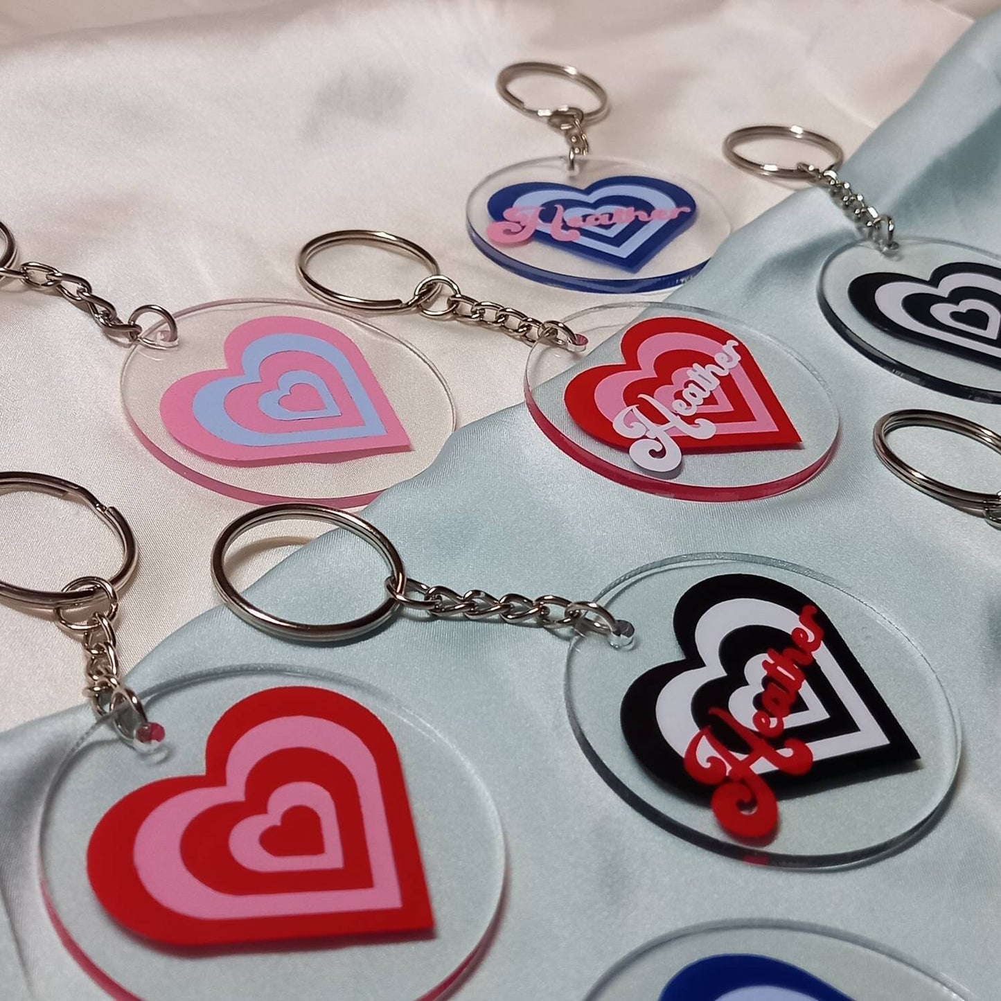 Personalised Retro Heart Keychain -  Personalised Keychain,70's Style Design,Vintage Style Keychain,Retro Keychain,Funky Keychain,Keyring