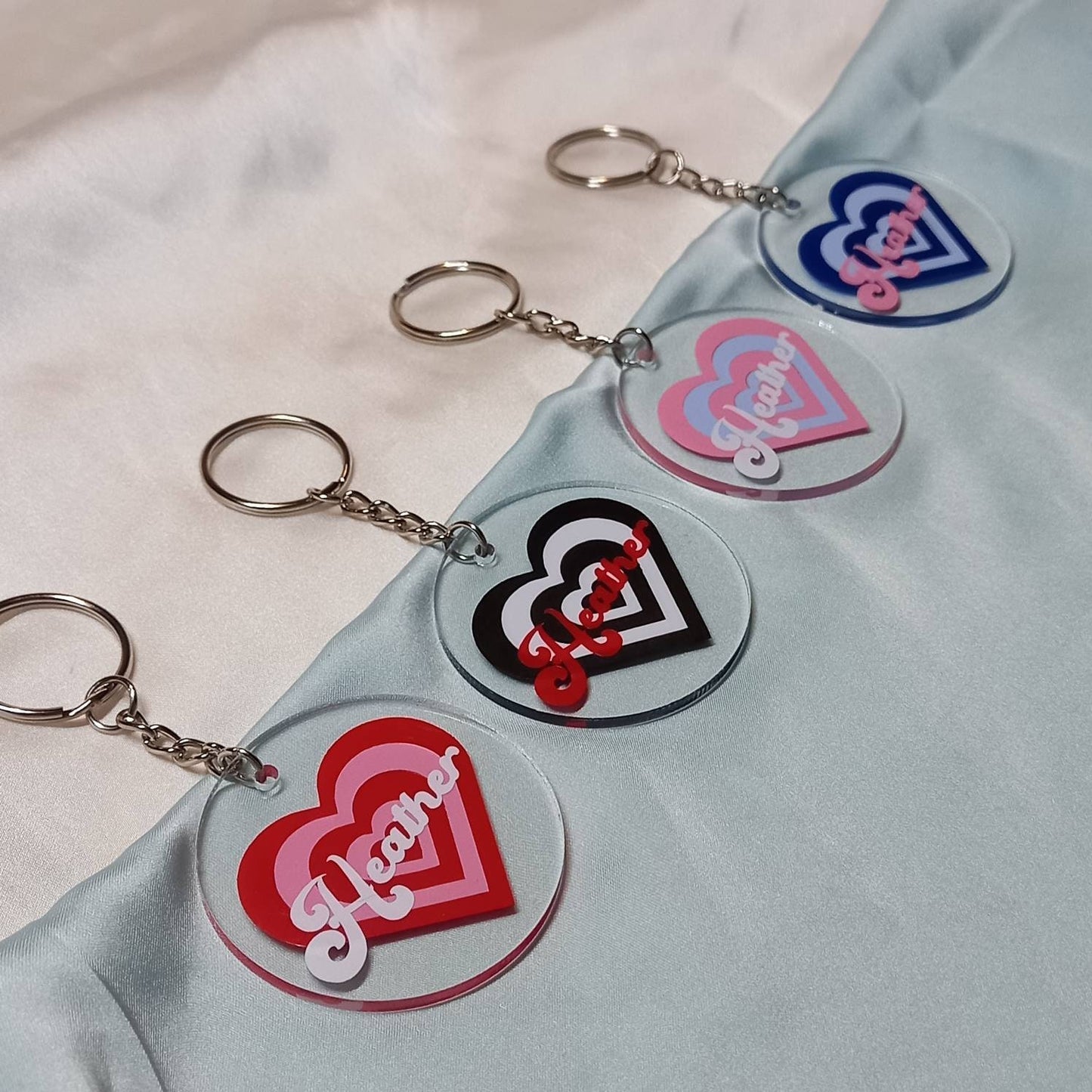 Personalised Retro Heart Keychain -  Personalised Keychain,70's Style Design,Vintage Style Keychain,Retro Keychain,Funky Keychain,Keyring
