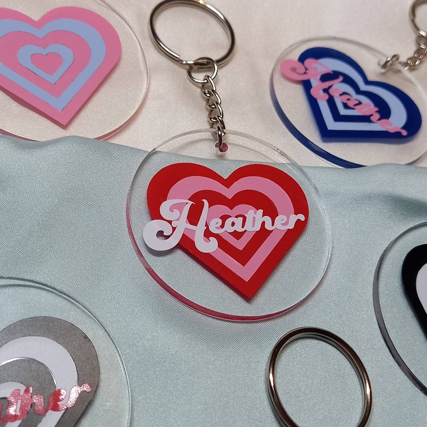 Personalised Retro Heart Keychain -  Personalised Keychain,70's Style Design,Vintage Style Keychain,Retro Keychain,Funky Keychain,Keyring