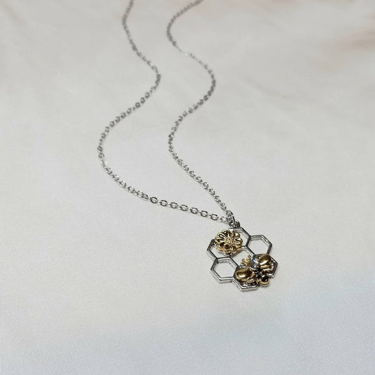 Silver Bumble Bee Necklace - Gold Jewellery, Gold Bee Necklace, Bee Jewelley, Silver Necklace, Bee Charm Necklace, Honeycomb Necklace