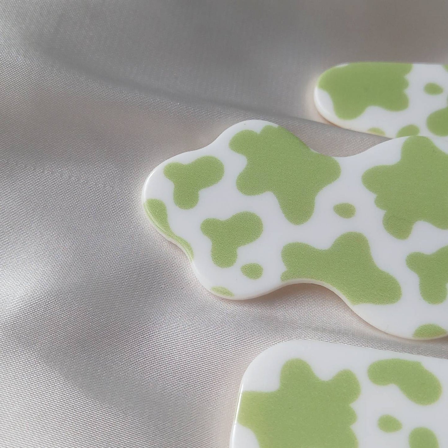 Set of 3 Green Cow Print Hair Clips - Hair Clip, Funky Hair Accessories, Cow Print Accessories, Fashion Acessories, Minimalistic Hair Clips