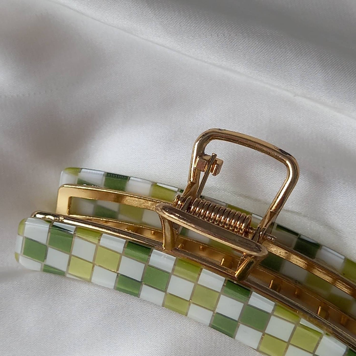 Green & White Retro Hair Clip - Green Hair Clip, Funky Hair Clip, 70's Accessories, Vintage Style Hair Clip, Green Hair Claw,White Hair Clip