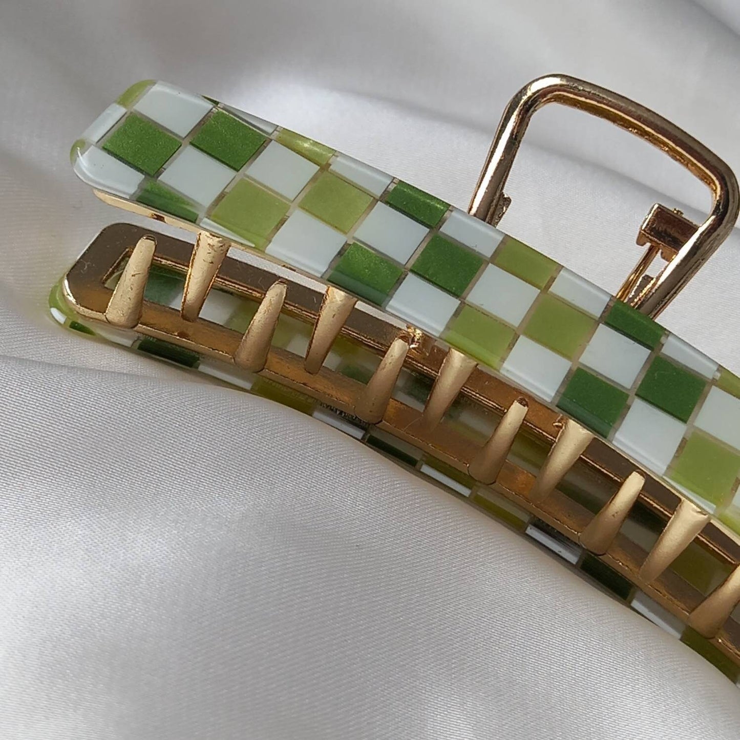 Green & White Retro Hair Clip - Green Hair Clip, Funky Hair Clip, 70's Accessories, Vintage Style Hair Clip, Green Hair Claw,White Hair Clip