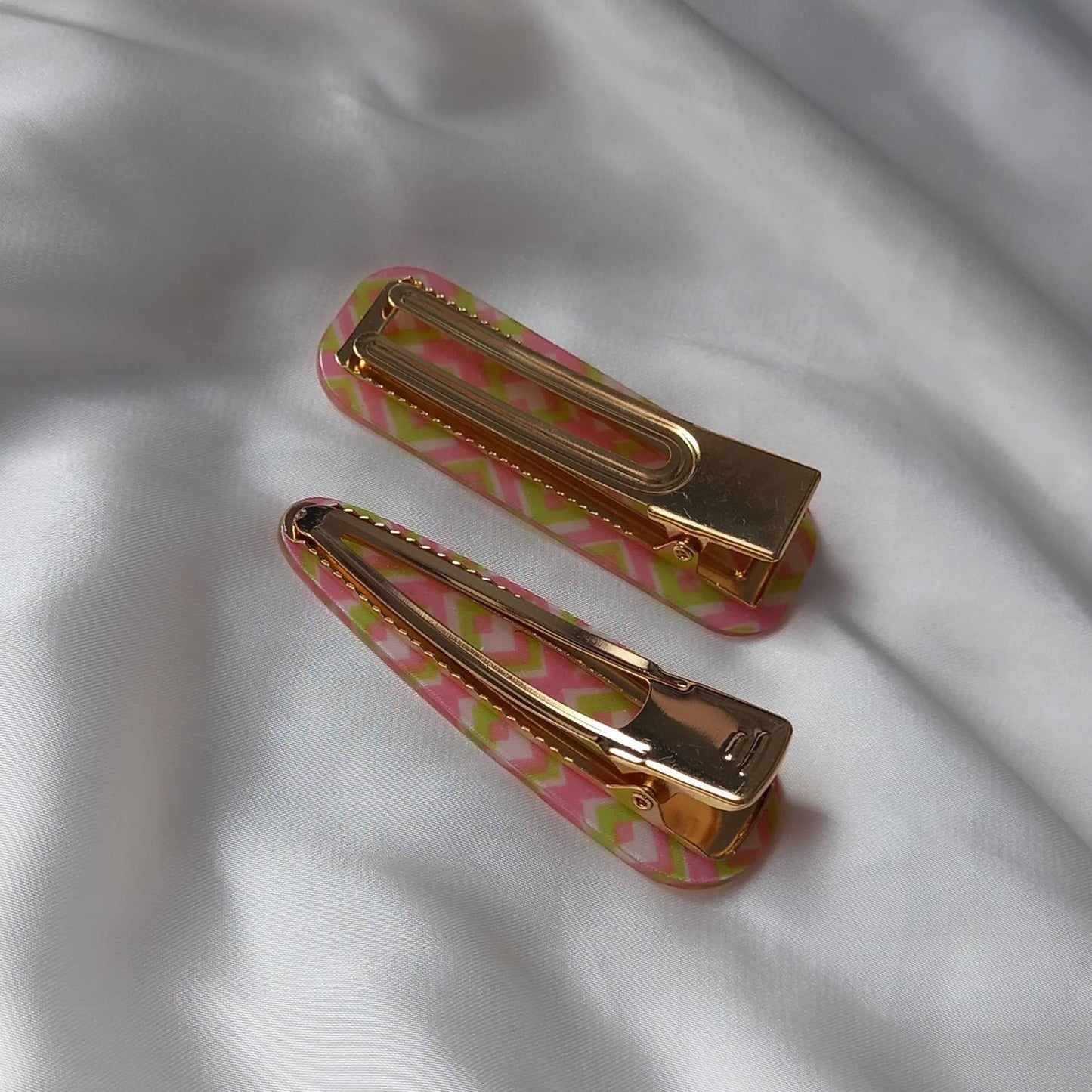 Set of 2 Retro Hair Clips - Pink & Green Hair Clip, Funky Hair Accessories, Geometric Hair Clips, 70's Accessories, Minimalistic Hair Clips