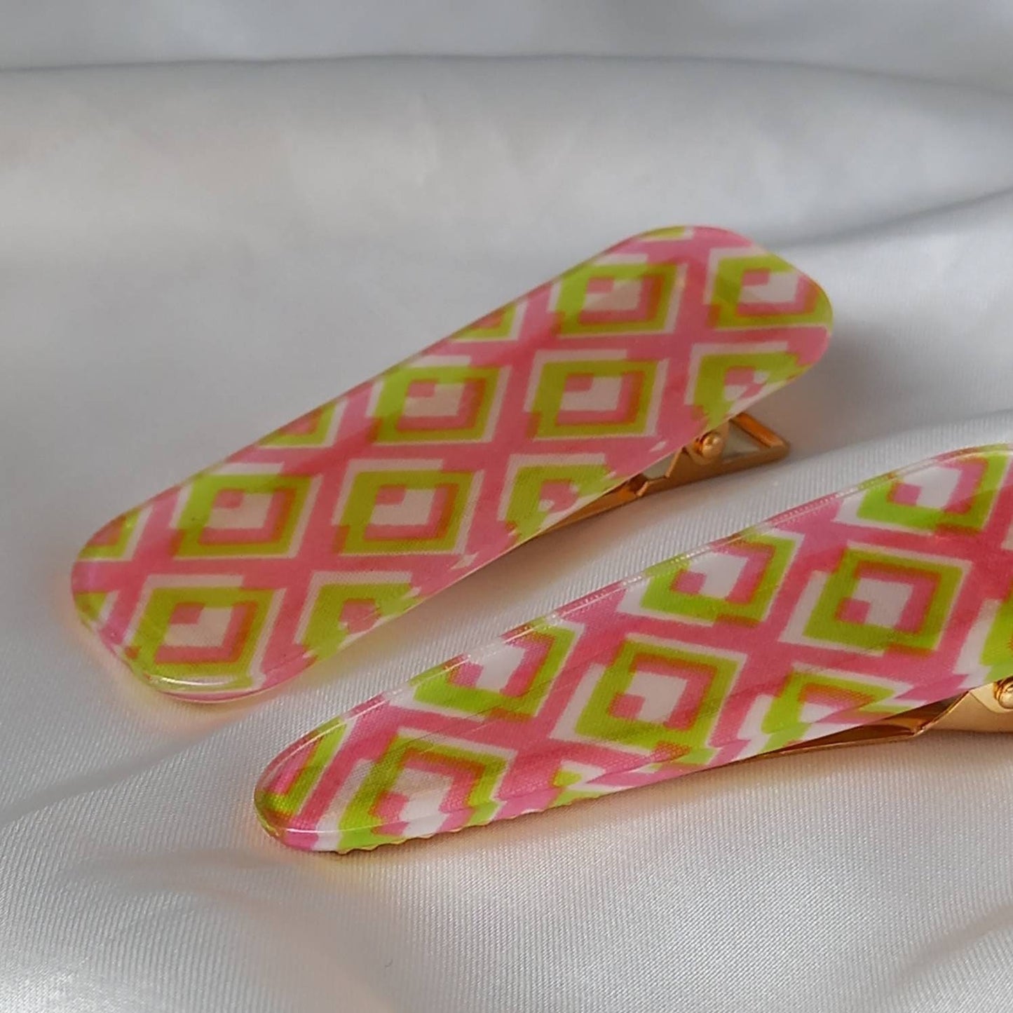 Set of 2 Retro Hair Clips - Pink & Green Hair Clip, Funky Hair Accessories, Geometric Hair Clips, 70's Accessories, Minimalistic Hair Clips