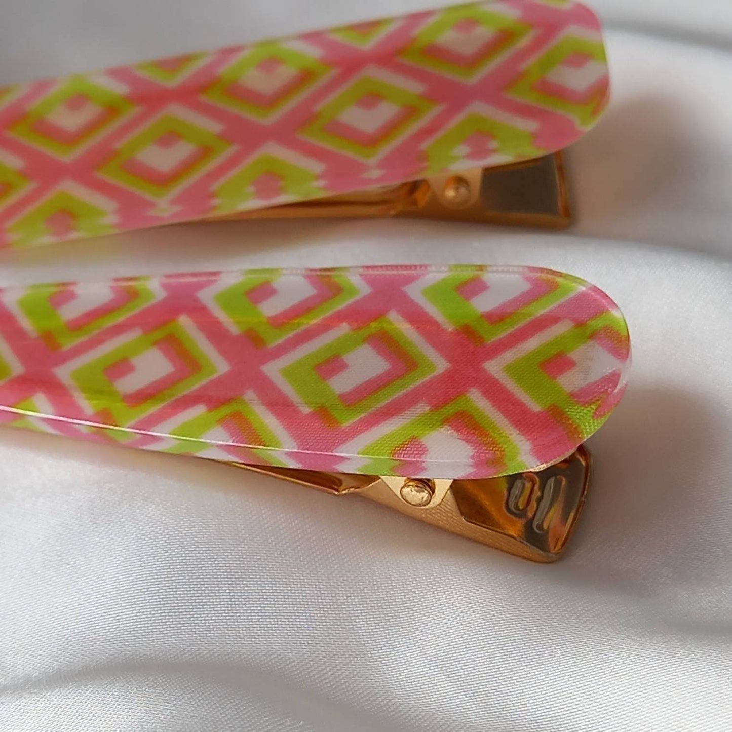 Set of 2 Retro Hair Clips - Pink & Green Hair Clip, Funky Hair Accessories, Geometric Hair Clips, 70's Accessories, Minimalistic Hair Clips