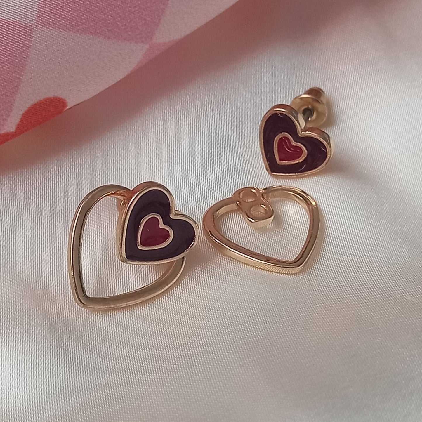 Brown & Gold Retro Heart Stud Earrings -  Brown Heart Earrings, 70's Style Earrings, Vintage Style, Brown Jewellery, Gold Earrings In The Uk