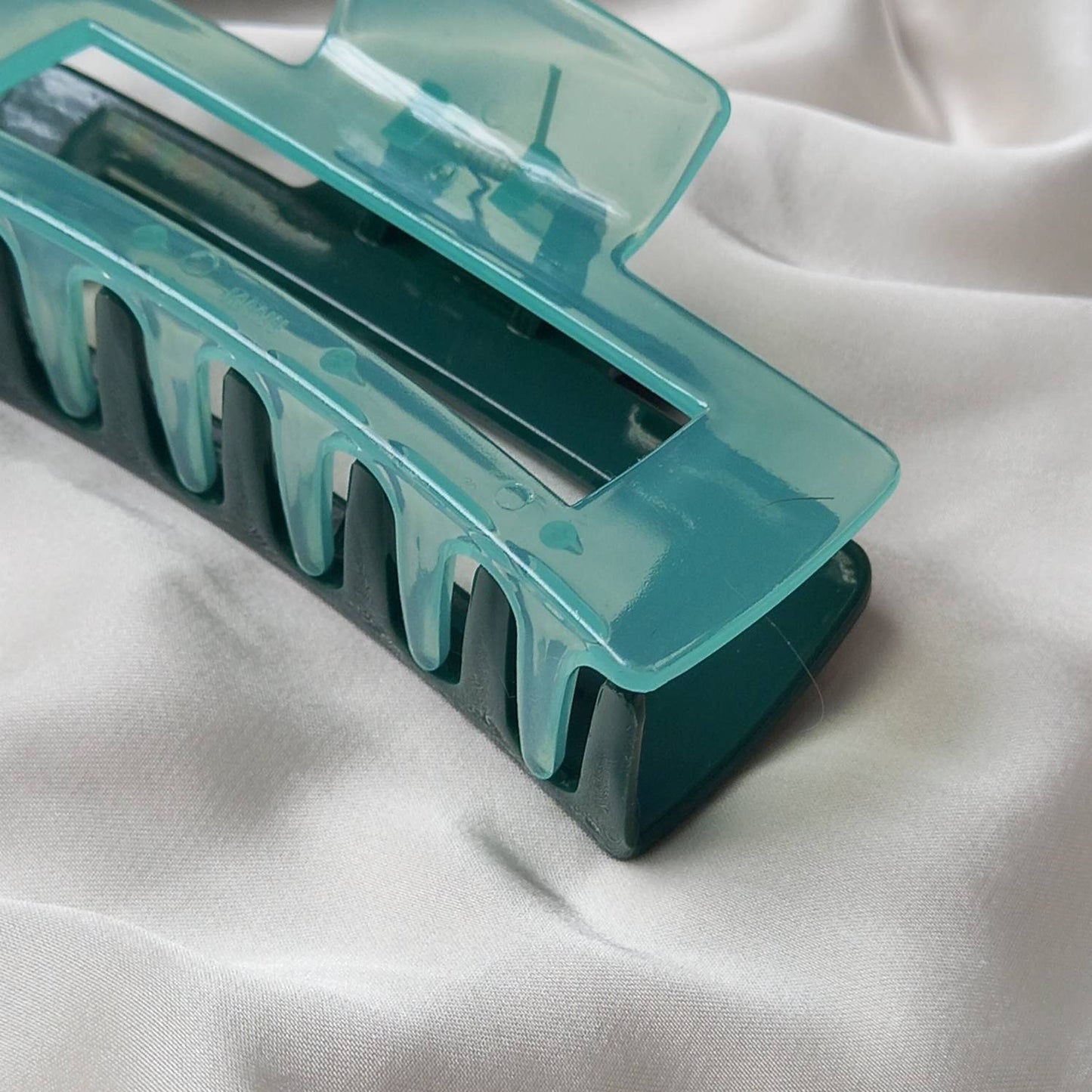 Green Hair Clamp- Two Tone Hair Clip, Green Hair Accessories, Green Hair Claw, Minimalistic Hair Clips, Funky Hair Clip,Hair Clips In The UK