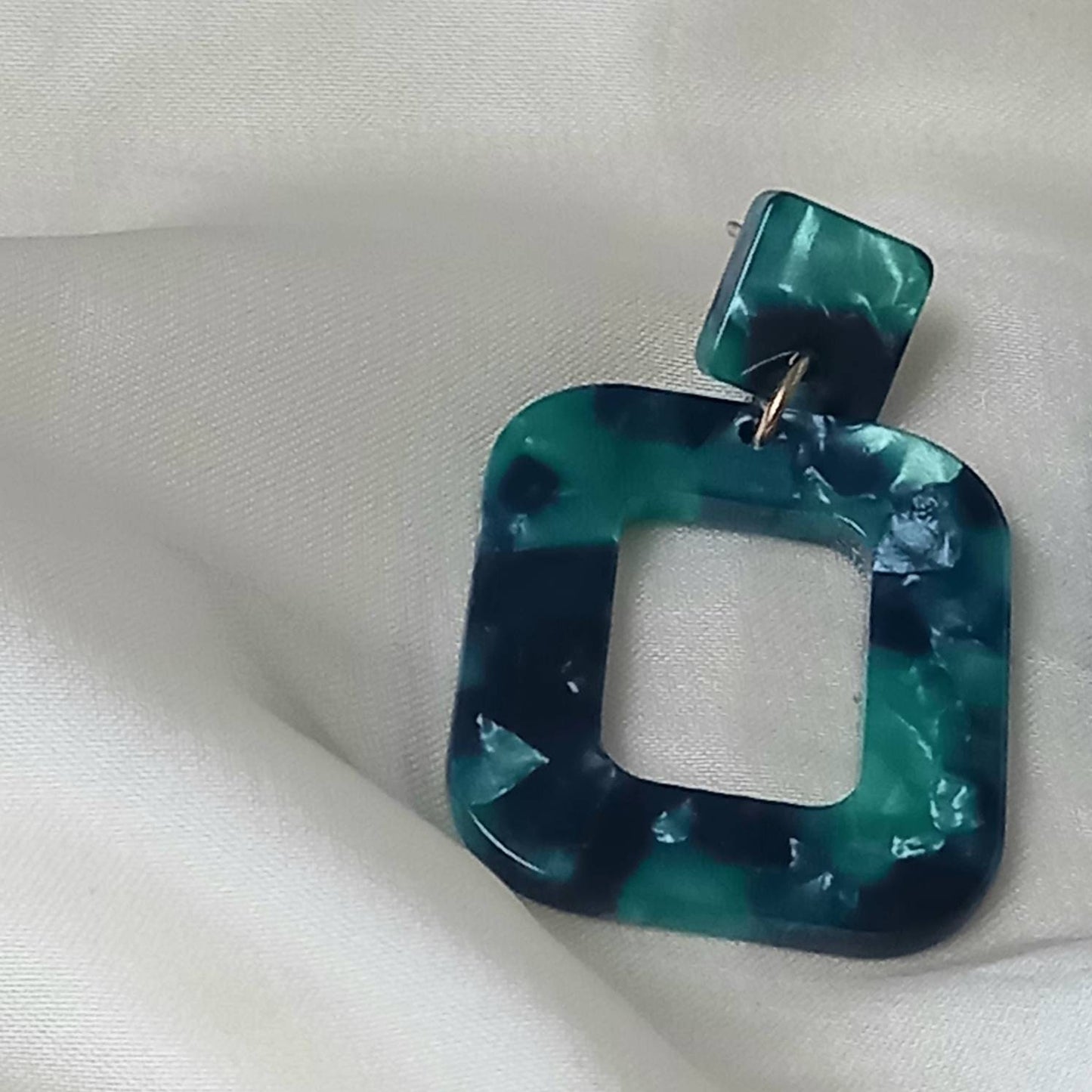 Green Resin Drop Earrings -  High Polished,Hanging Jewellery,Accessories,Green Jewellery,Gold Earrings,Emerald Green,Resin Earrings
