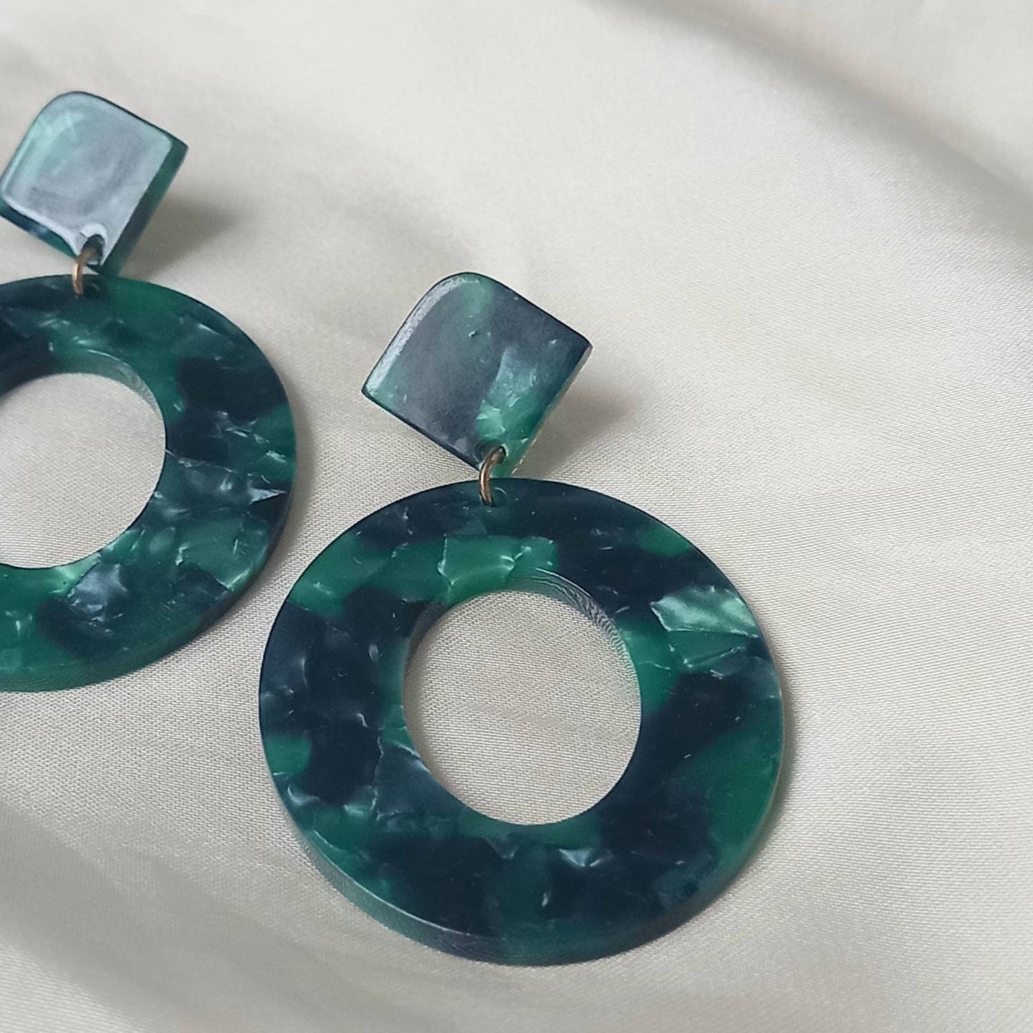 Green Resin Drop Earrings -  High Polished,Hanging Jewellery,Accessories,Green Jewellery,Gold Earrings,Emerald Green,Resin Earrings