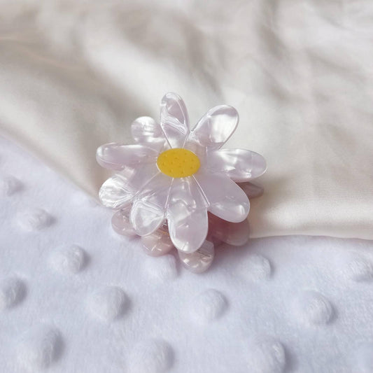 Small Daisy Hair Clamp - Flower Hair Clip,White Hair Accessories,White Hair Claw,Flower Hair Claw,Minimalistic Hair Clips,Daisy Hair Clip
