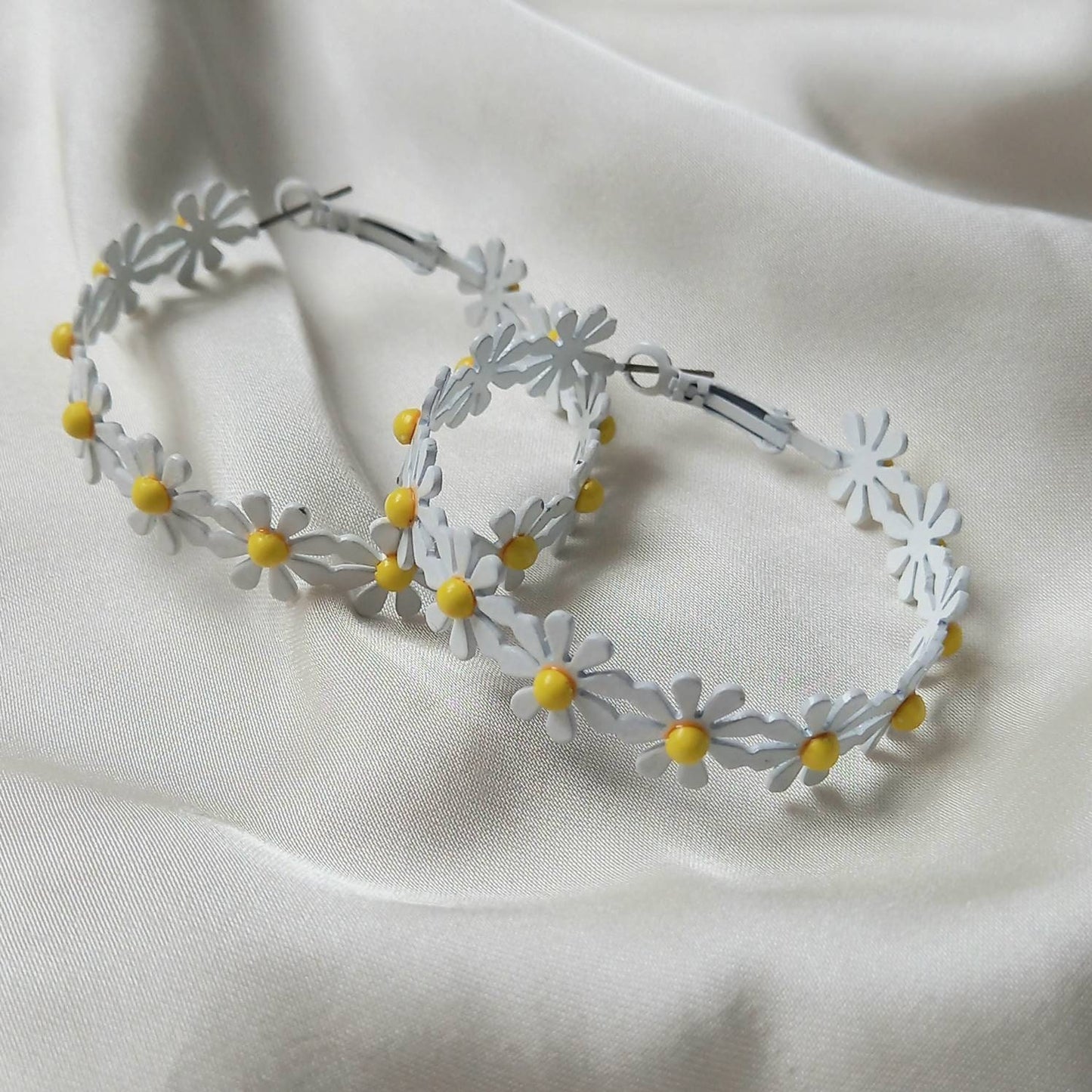 Daisy Hoop Earrings - Lightweight Hoop EarringsFlower Earrings,Hoop Earrings,Cute Earrings,Daisy Earrings,Flower Jewellery In The UK