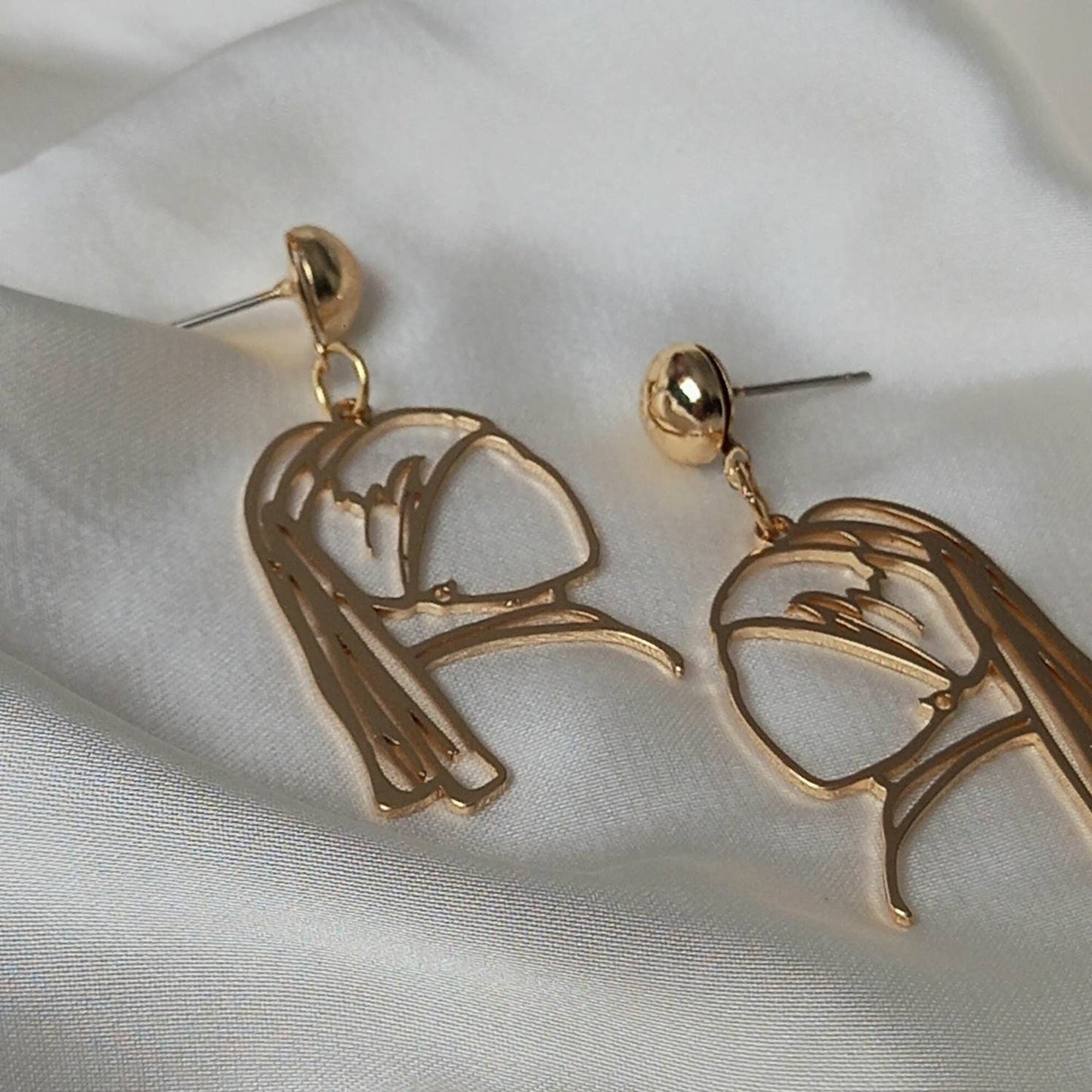 Girl With The Pearl Earring Charm Drop Earrings - Gold Drop Earrings, Art Lover Gifts, Art Student Gifts, Art Present, Gifts For Her, Pearls