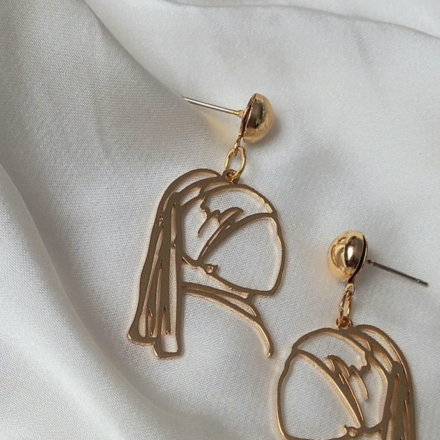 Girl With The Pearl Earring Charm Drop Earrings - Gold Drop Earrings, Art Lover Gifts, Art Student Gifts, Art Present, Gifts For Her, Pearls