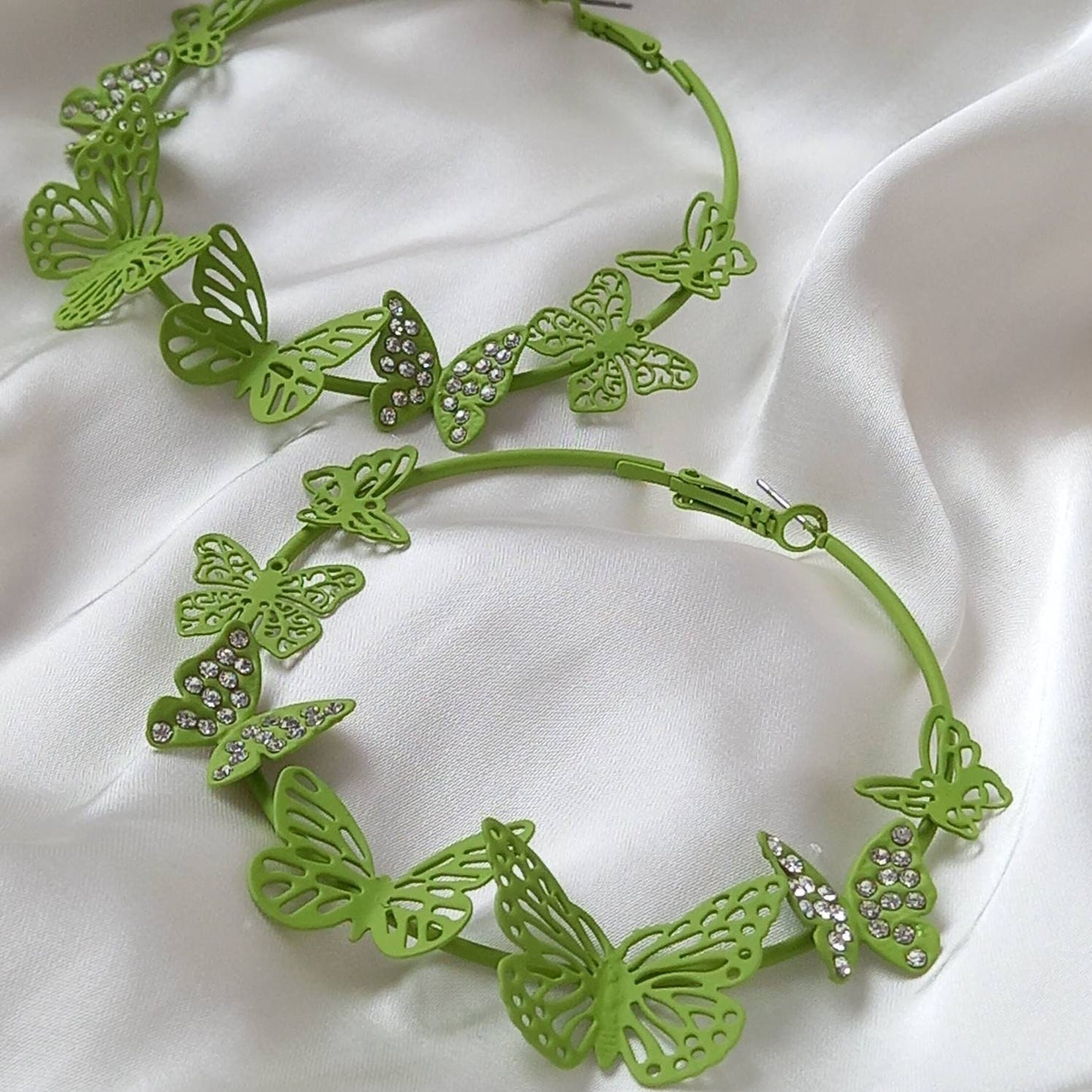 Green Butterfly Hoop Earrings - Lightweight Hoop Earrings, Butterfly Earrings, Hoop Earrings, Cute Earrings, Green Earrings, Green Jewellery