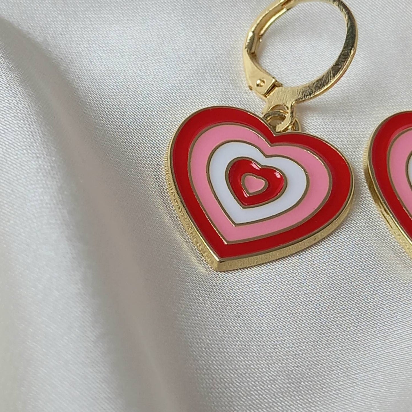 Pink & Gold Retro Heart Drop Earrings -  70's Style Earrings, Vintage Style, Hanging Jewellery,Accessories,Pink Jewellery,Gold Earrings