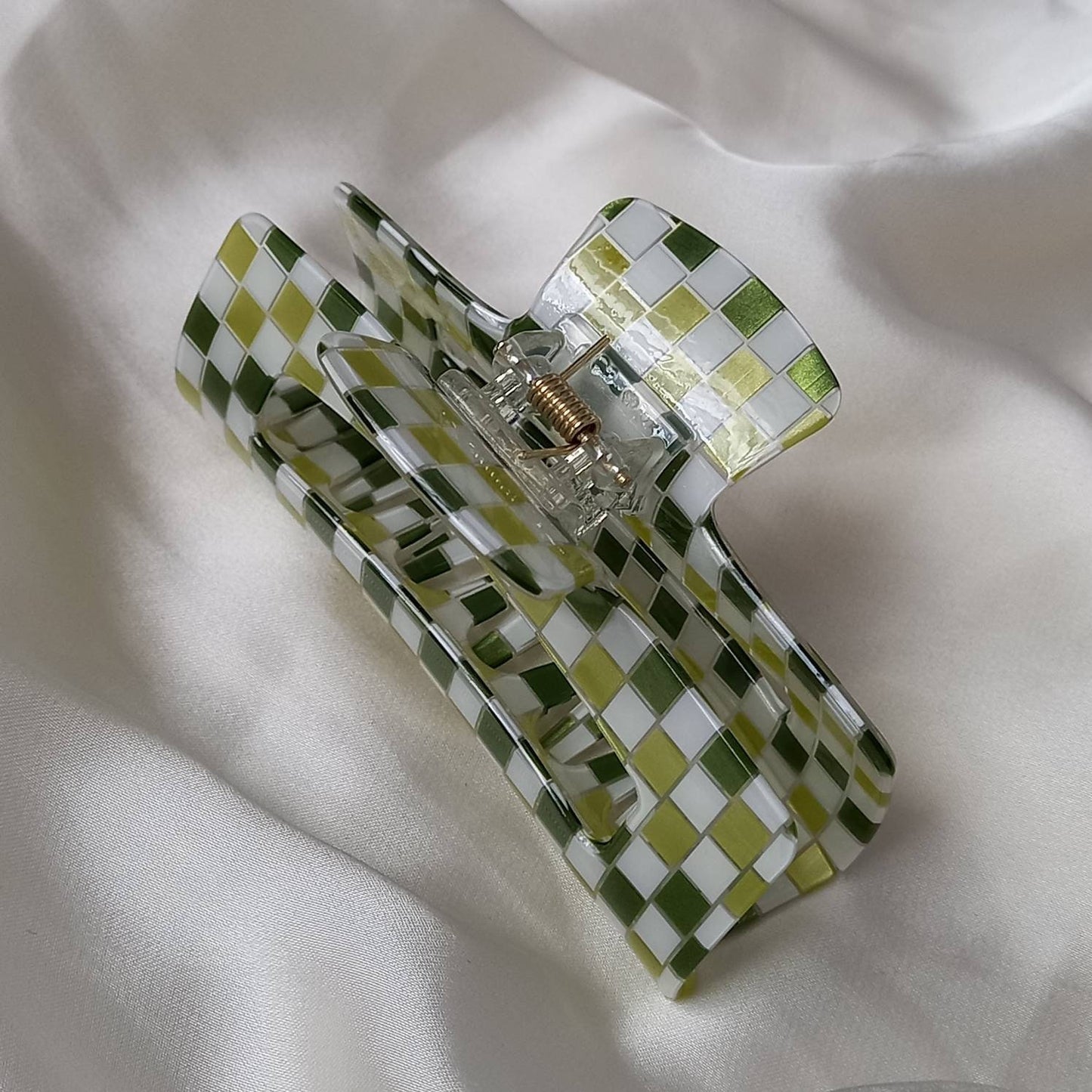 Large Green & White Retro Hair Clip - Green Hair Clip, Funky Hair Clip, 70's Accessories, Vintage Style Clip,Green Hair Claw,White Hair Clip
