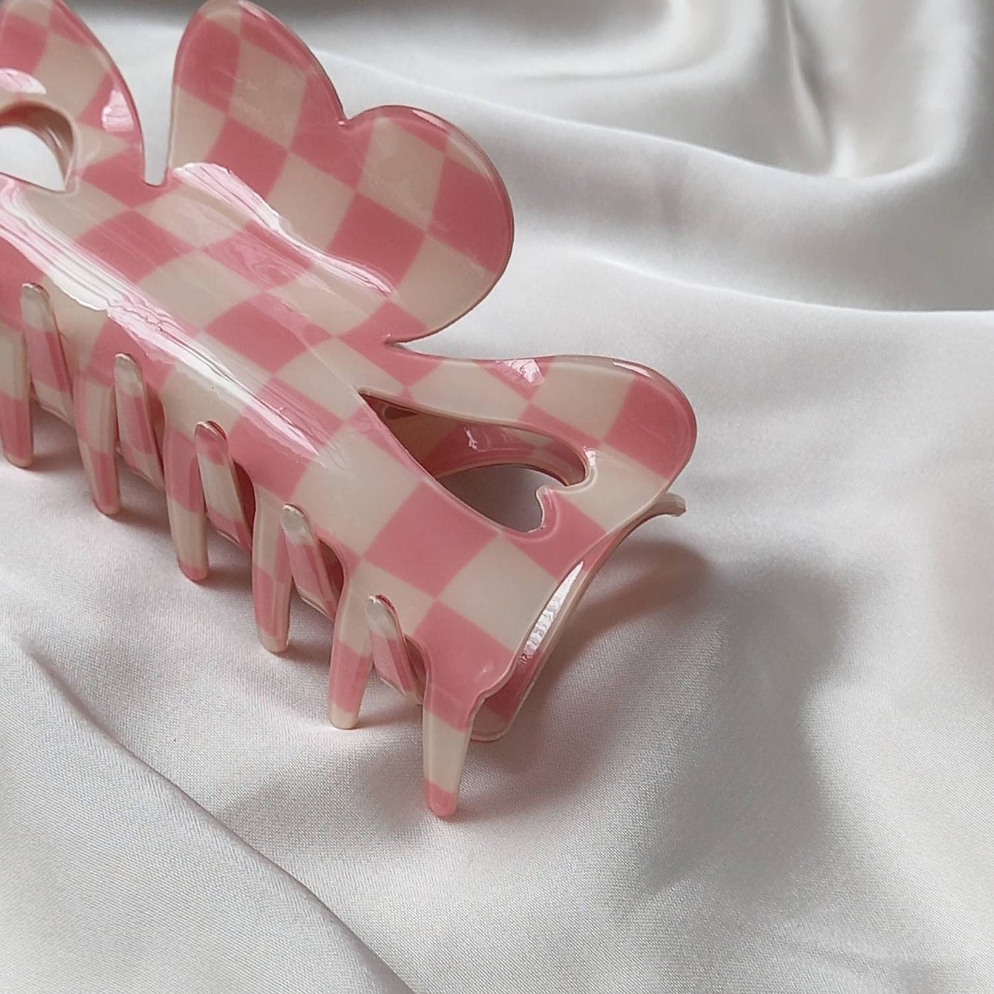 Pink & White Retro Heart Hair Clip - Pink Hair Clip,Funky Hair Clip,70's Accessories,Vintage Style Hair Clip,Checkered Hair Clips In The UK