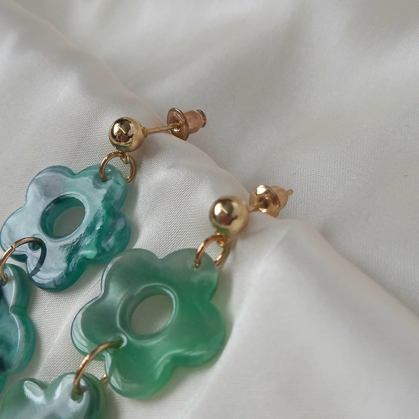 Green & Gold Flower Drop Earrings - Green Flower Earrings In The UK,Flower Jewlellery In The UK,Retro Earrings,70's Earrings,Green Earrings