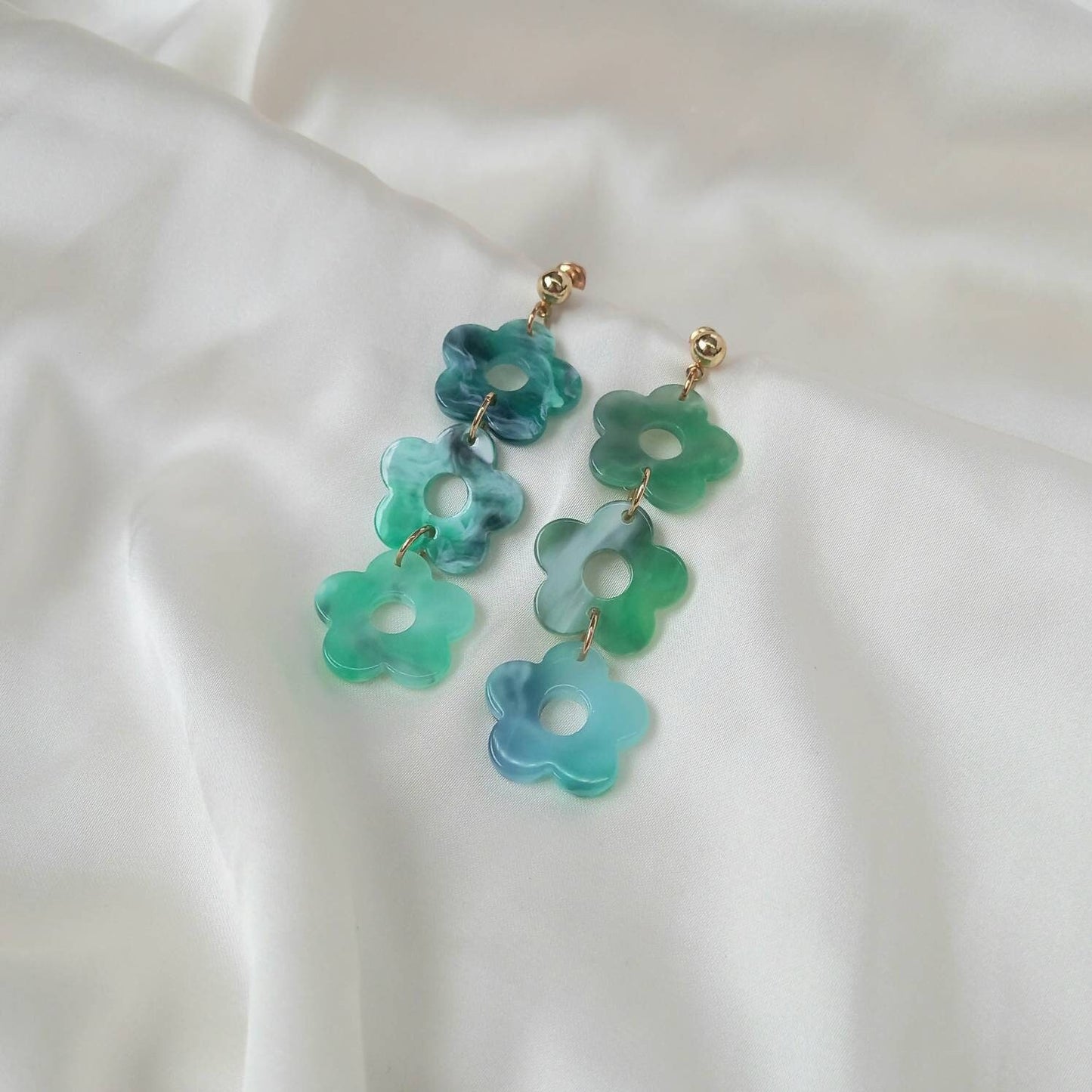 Green & Gold Flower Drop Earrings - Green Flower Earrings In The UK,Flower Jewlellery In The UK,Retro Earrings,70's Earrings,Green Earrings