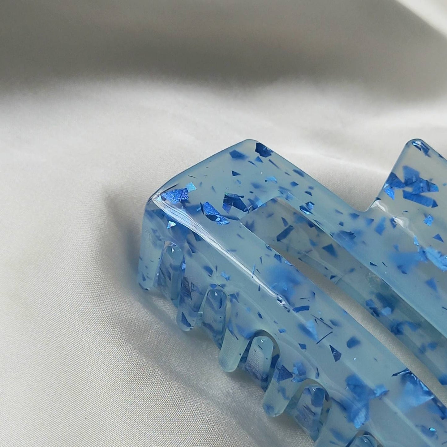 Blue Hair Clamp- Hair Clip, Blue Hair Accessories, Blue Hair Claw, Minimalistic Hair Clips, Funky Hair Clip, Blue Hair Clips In The UK