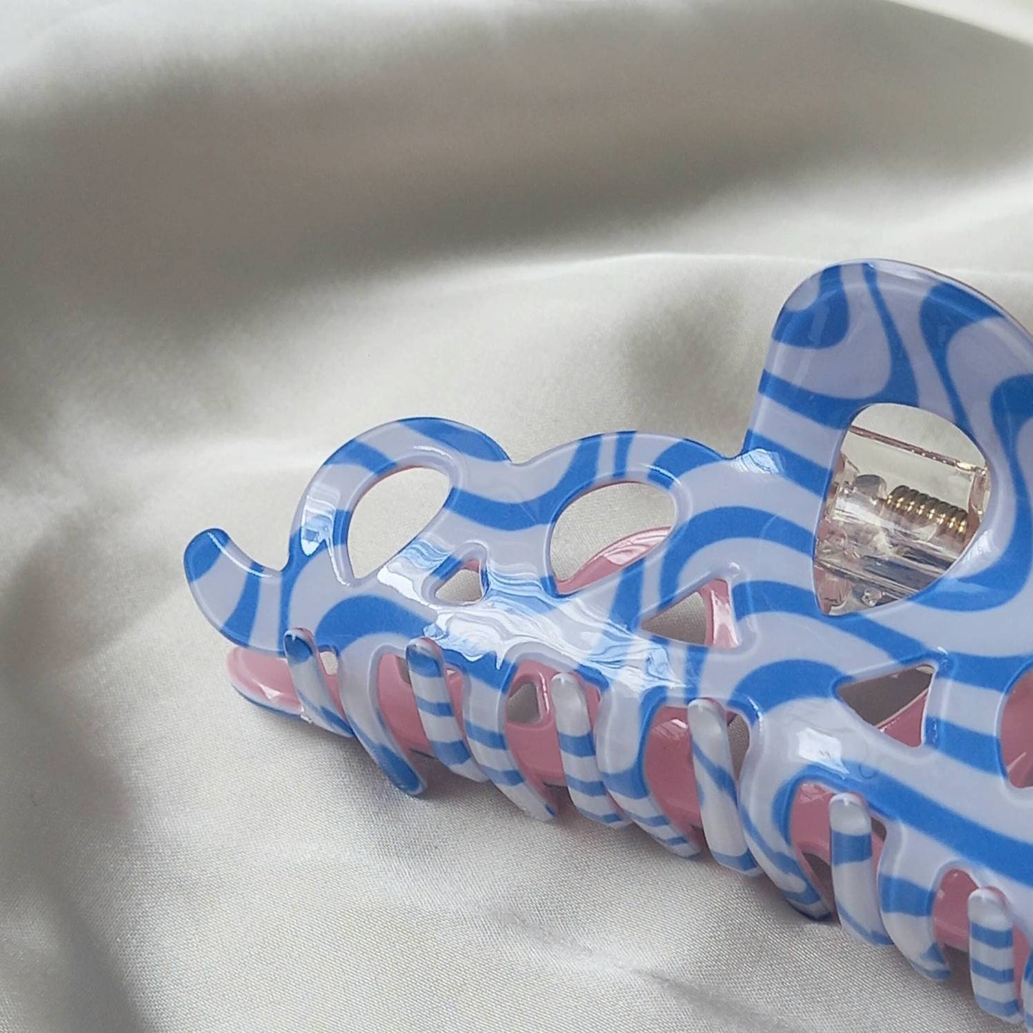 Blue & Pink Retro Hair Clip - Pink Hair Clip,Funky Hair Clip,70's Accessories,Wave Vintage Style Hair Clip,Wavy Hair Clips In The UK