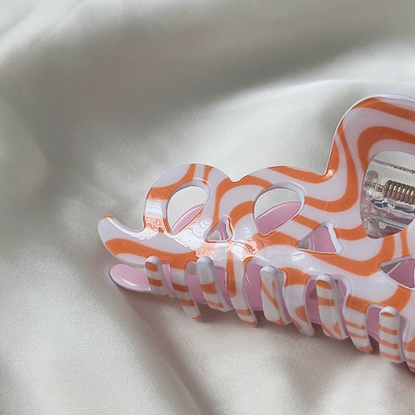 Pink & Orange Retro Hair Clip - Pink Hair Clip,Funky Hair Clip,70's Accessories,Wave Vintage Style Hair Clip,Wavy Hair Clips In The UK