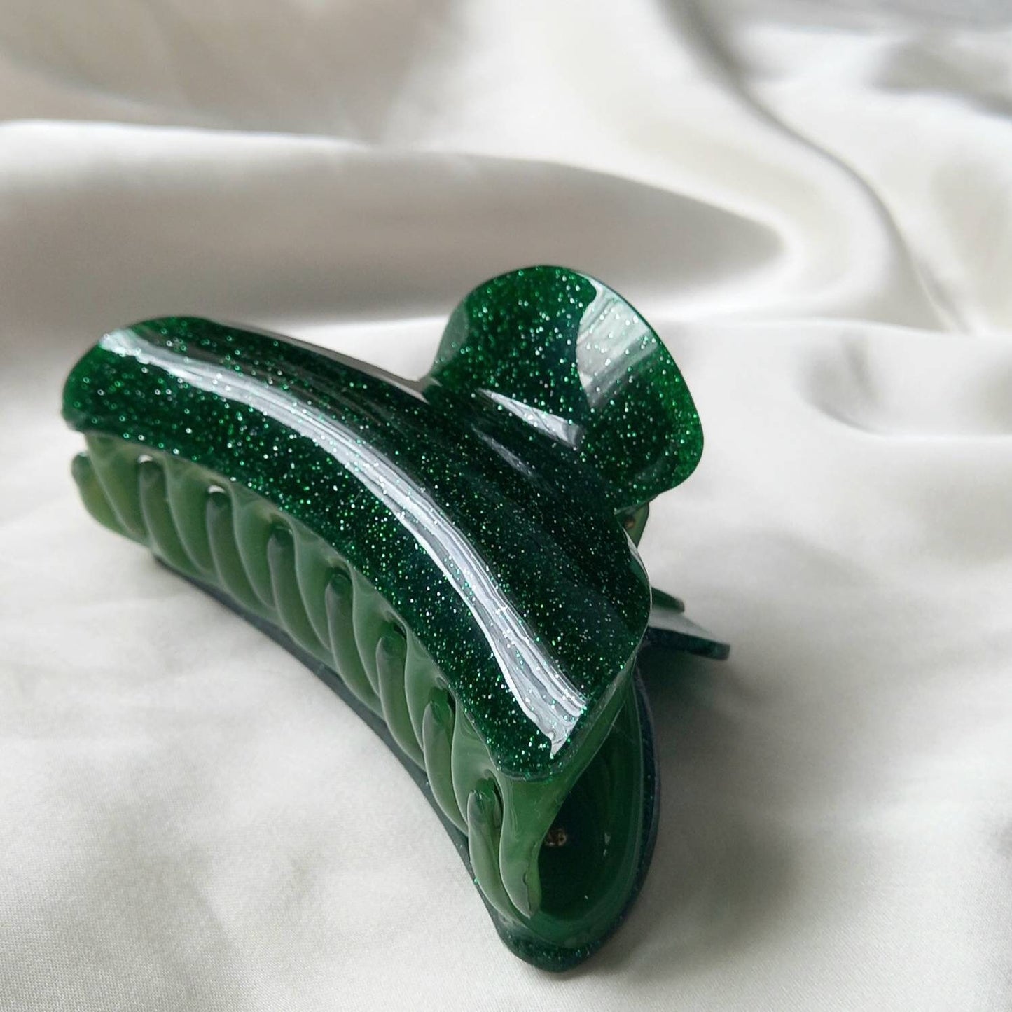 Green Glitter Hair Clamp- Hair Clip, Green Hair Accessories, Green Hair Claw, Minimalistic Hair Clips, Funky Hair Clip, Hair Clips In The UK