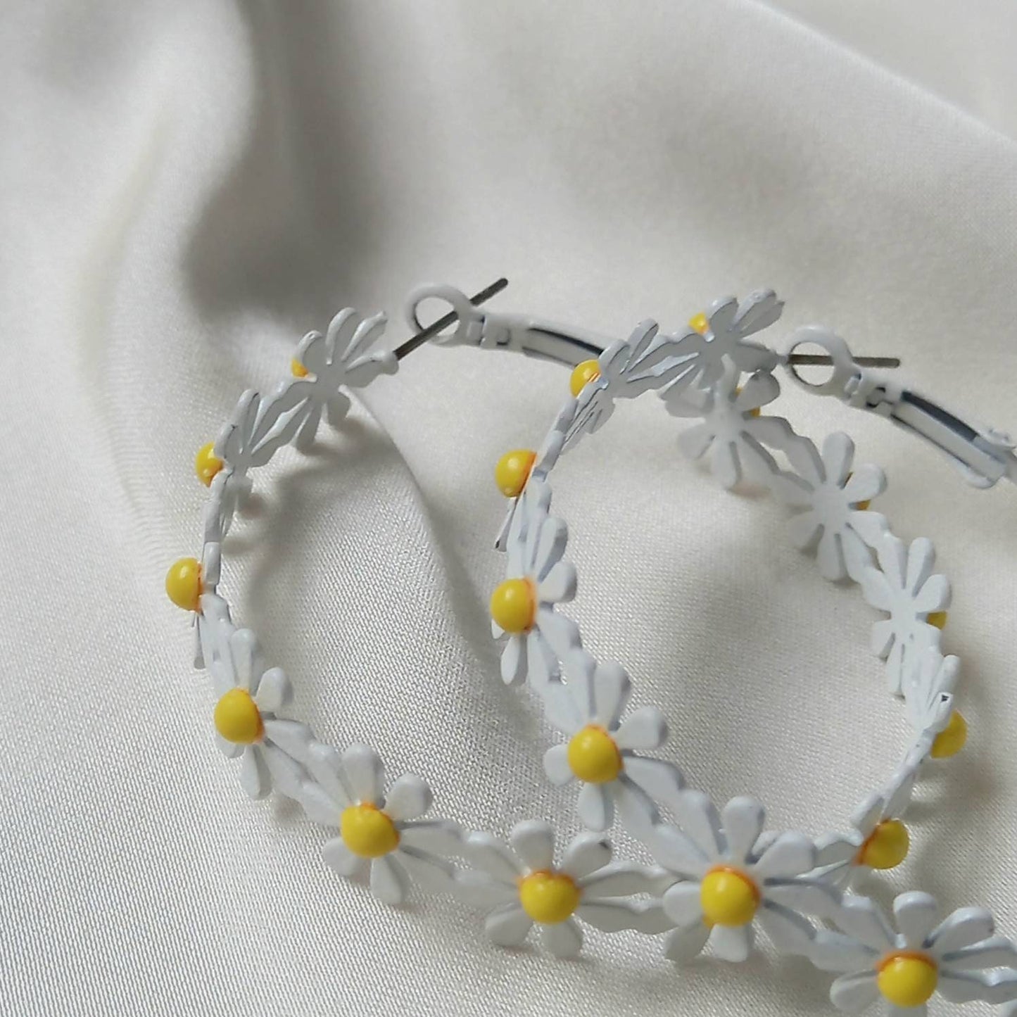 Daisy Hoop Earrings - Lightweight Hoop EarringsFlower Earrings,Hoop Earrings,Cute Earrings,Daisy Earrings,Flower Jewellery In The UK